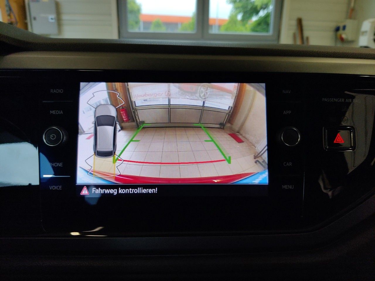 Volkswagen Taigo 1.5 TSI DSG R-Line - Samsaru's Car Outlet