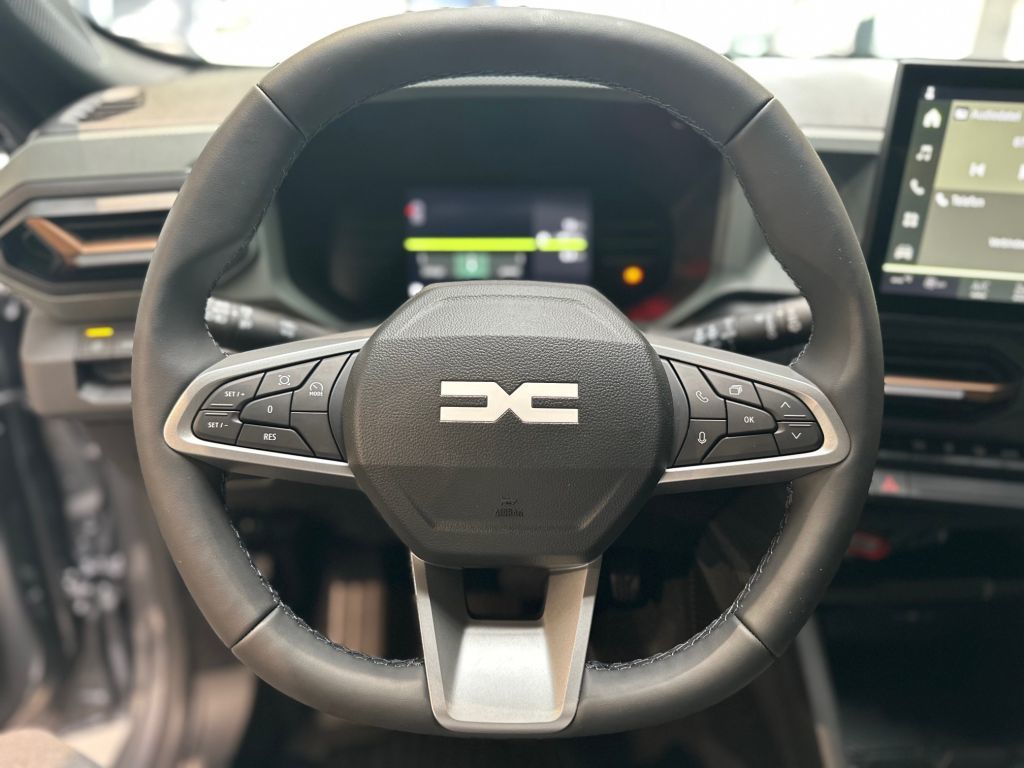 Dacia Duster Extreme HYBRID 140 - Samsaru's Car Outlet