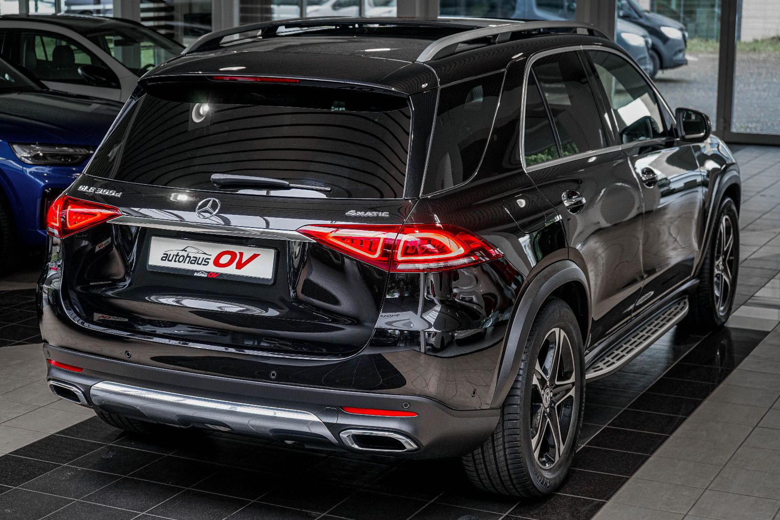 Mercedes-Benz GLE 300d 4M*Exclusive*3xTV*360*Distr*Pano*7xSitz