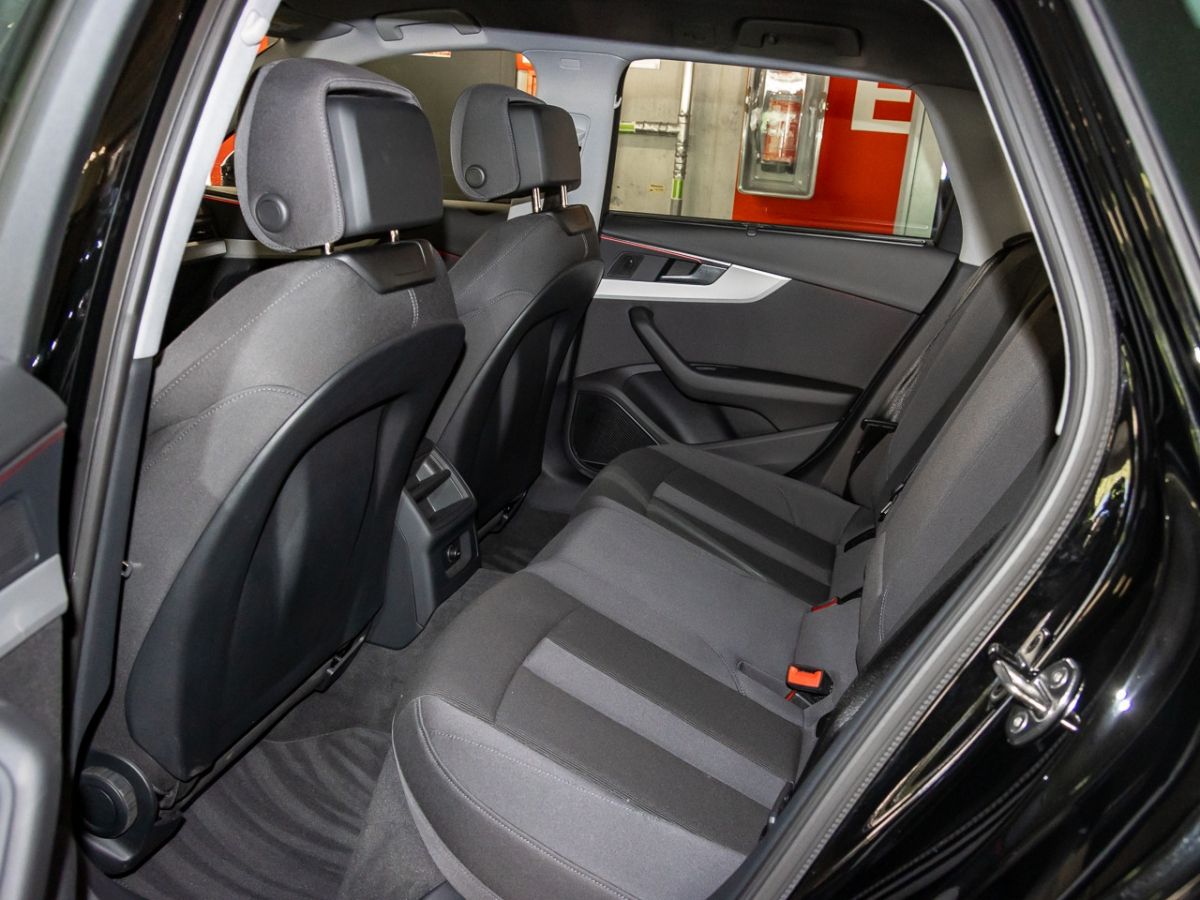 Audi A4 Avant 40 TFSI qu advanced - Samsaru's Car Outlet