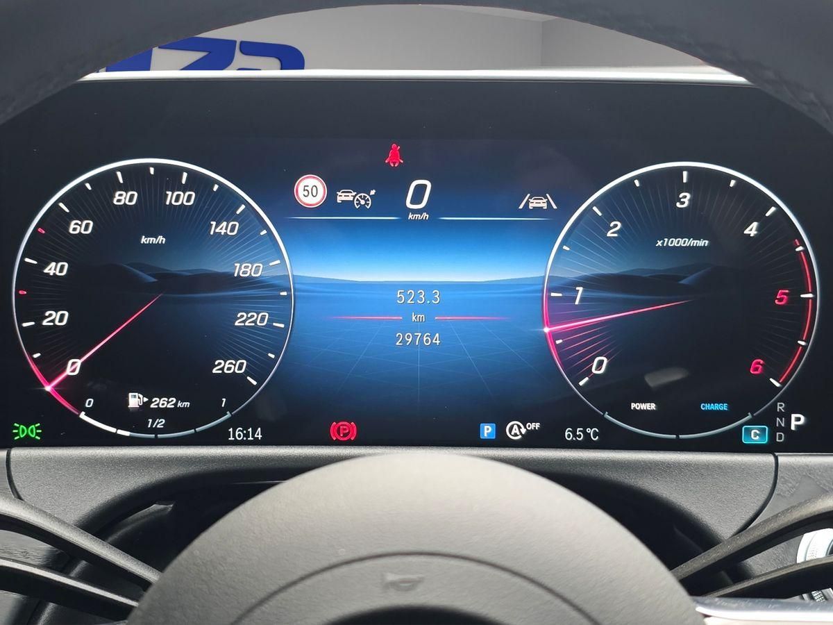Mercedes-Benz E 220 d T 4Mat AMG DIGITAL PANO STNDHZ 360° LUFT