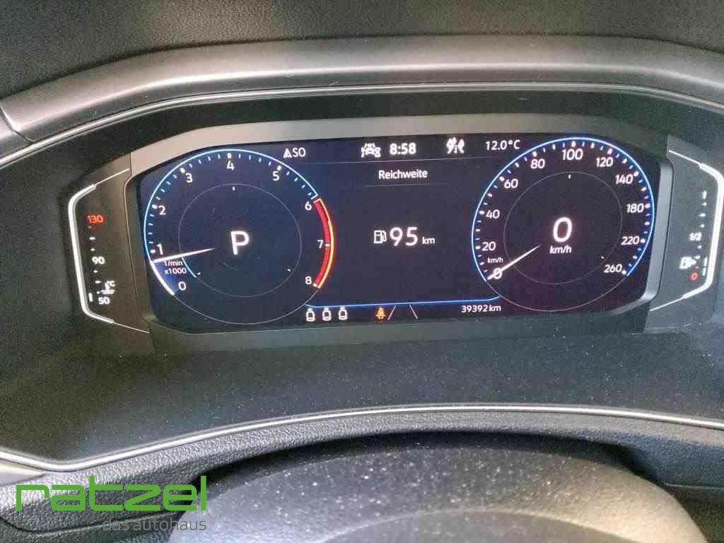 Volkswagen T-Roc Active 1.5 TSI DSG - Samsaru's Car Outlet