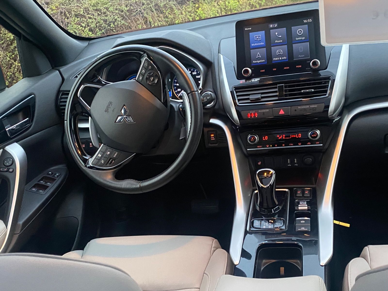 Mitsubishi Eclipse Cross Top Hybrid 4WD/ACC/Pano/Navi