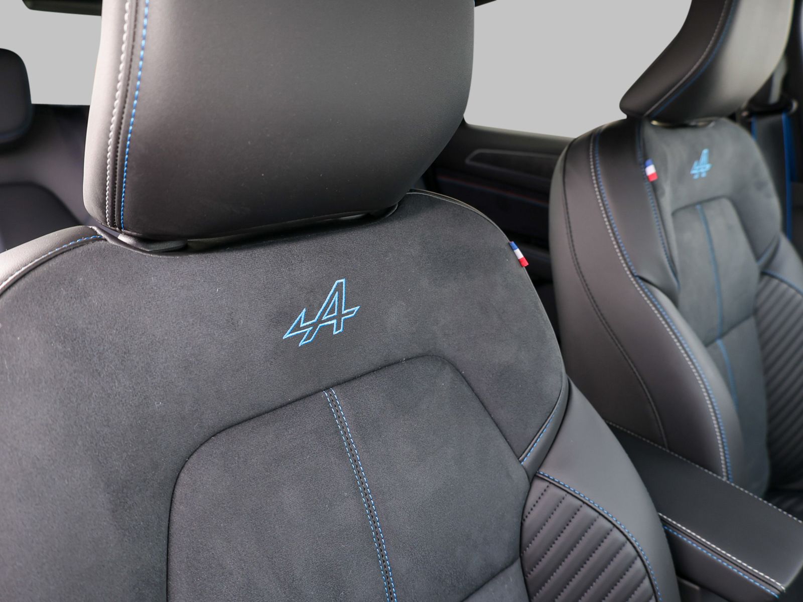 Renault Arkana ESPRIT ALPINE Full Hybrid - Samsaru's Car Outlet