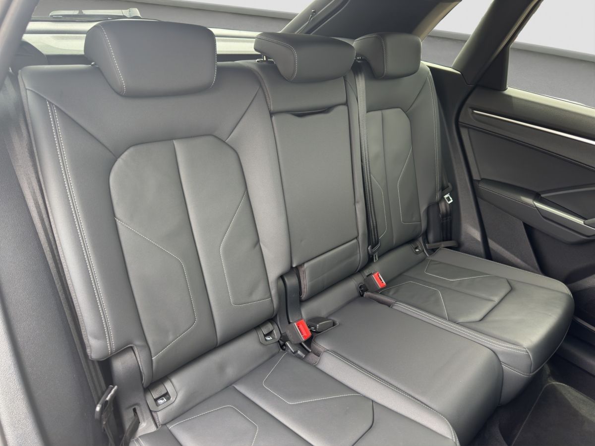 Audi Q3 S line 40 TFSI quattro - Samsaru's Car Outlet