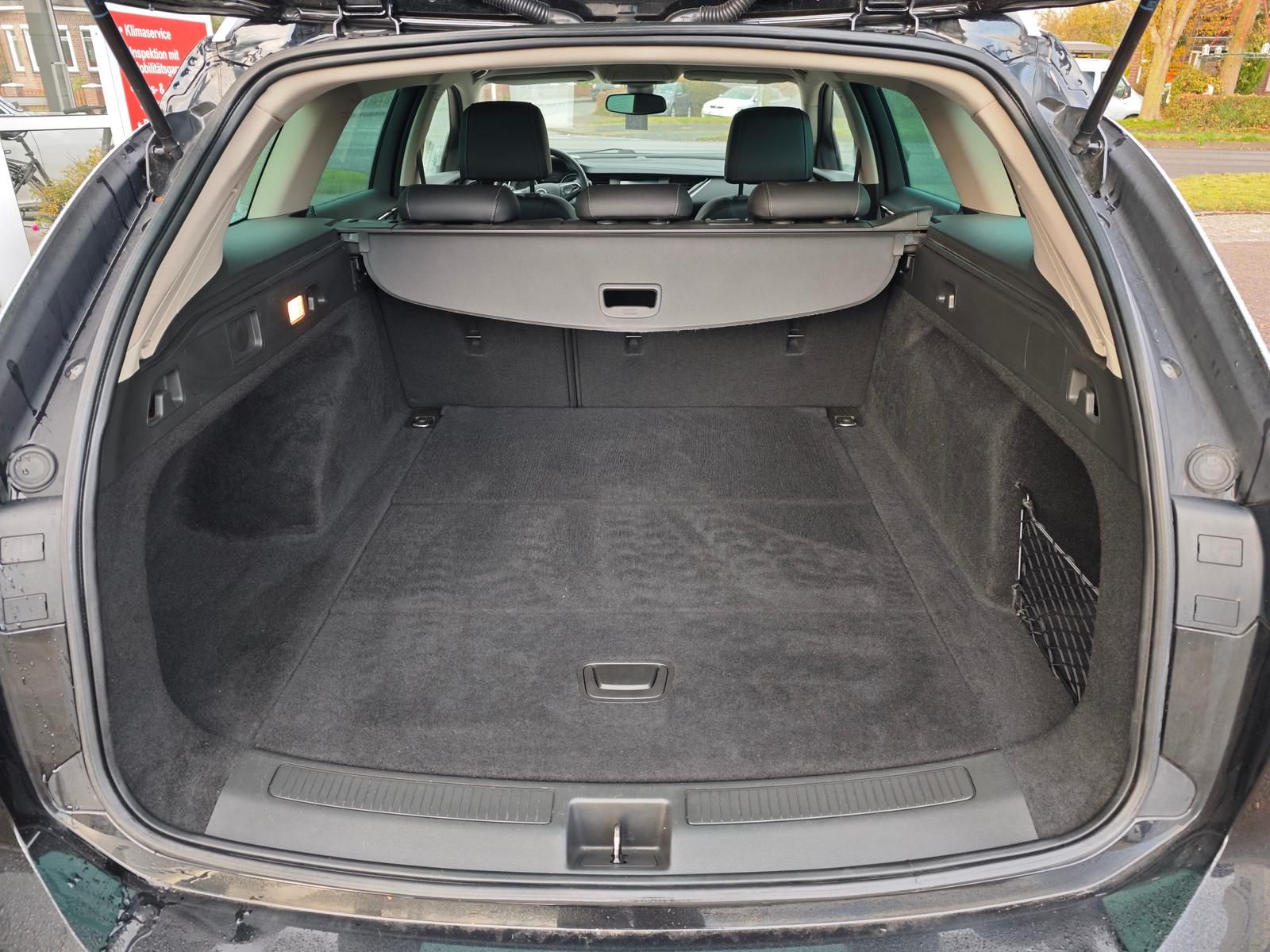 Opel Insignia 1.6 CDTI Innovation - Samsaru's Car Outlet