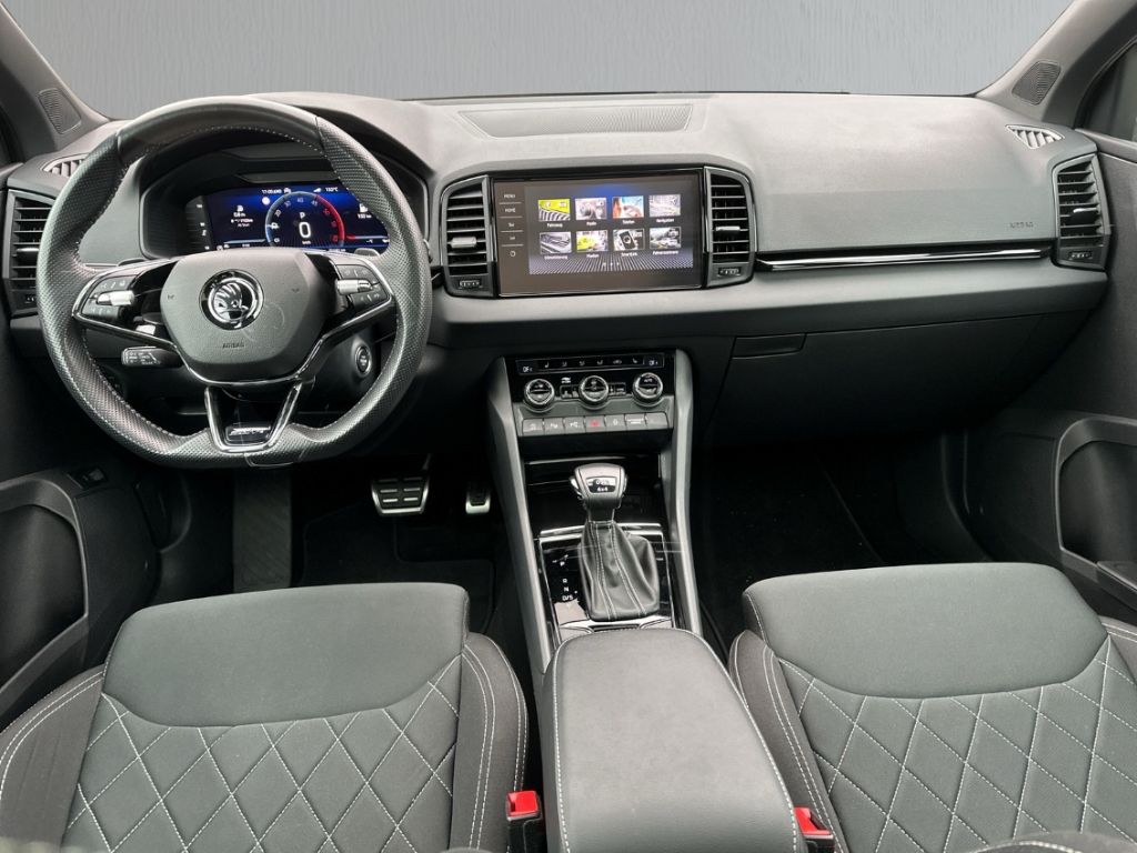 Skoda Karoq TDI 4x4 DSG Sportline AHK Pano Navi 360°