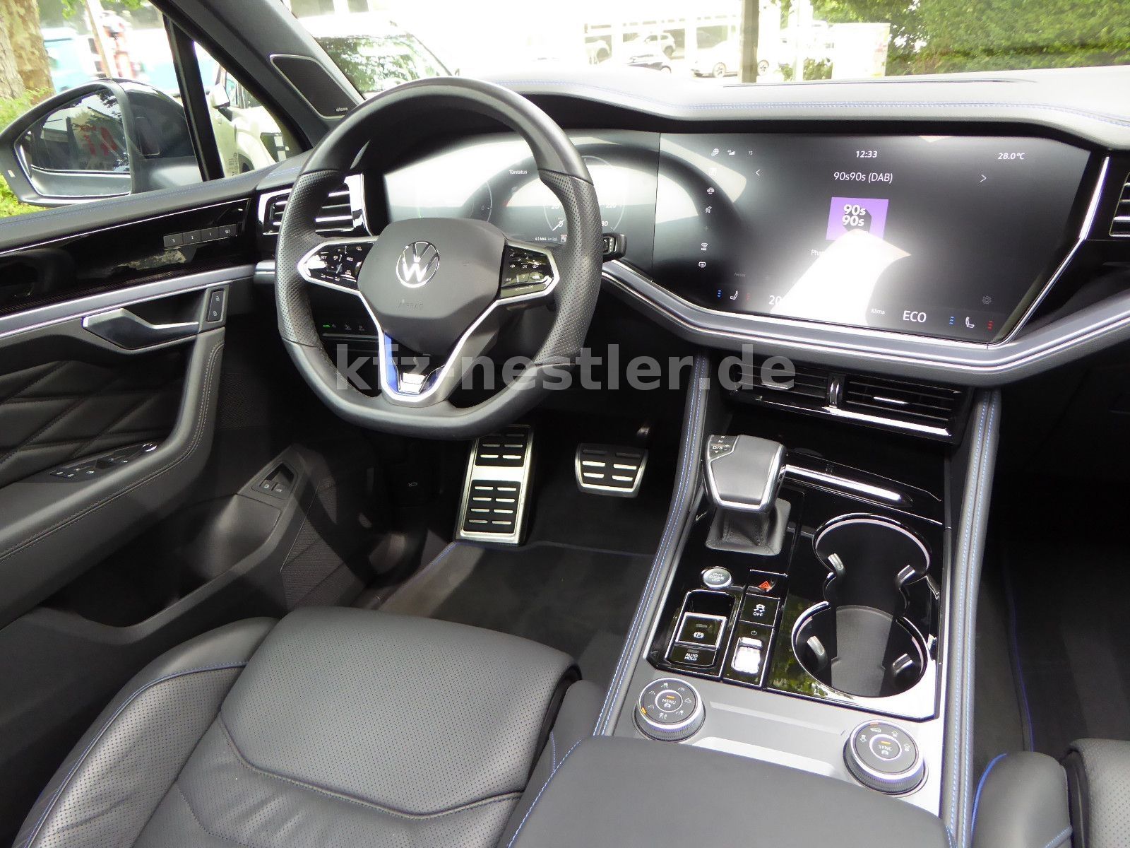 Volkswagen Touareg R e-Hybrid Pano/Puglia/AHK/HUD/ACC/Matt