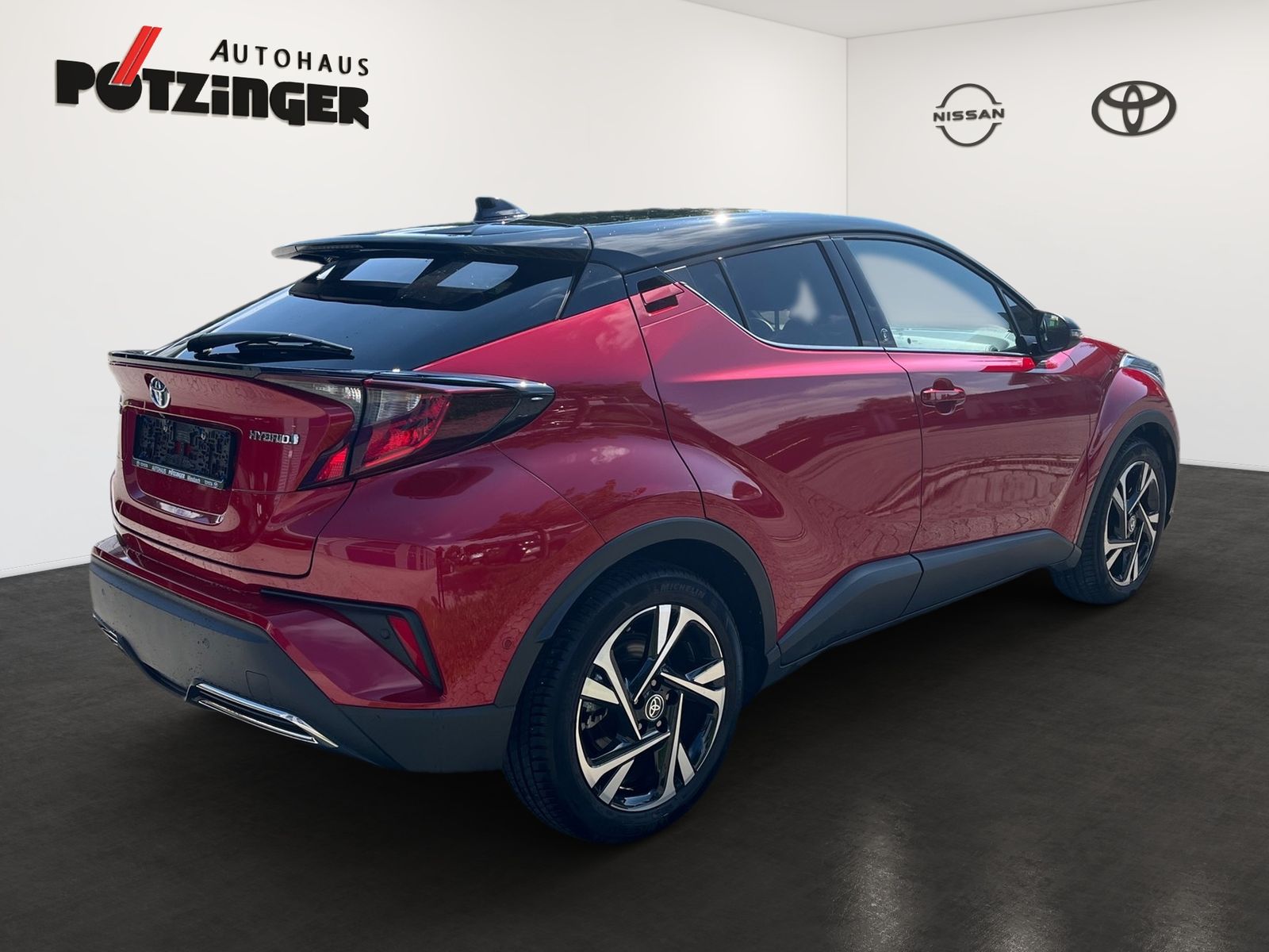 Toyota C-HR 2.0 Hybrid - Samsaru's Car Outlet