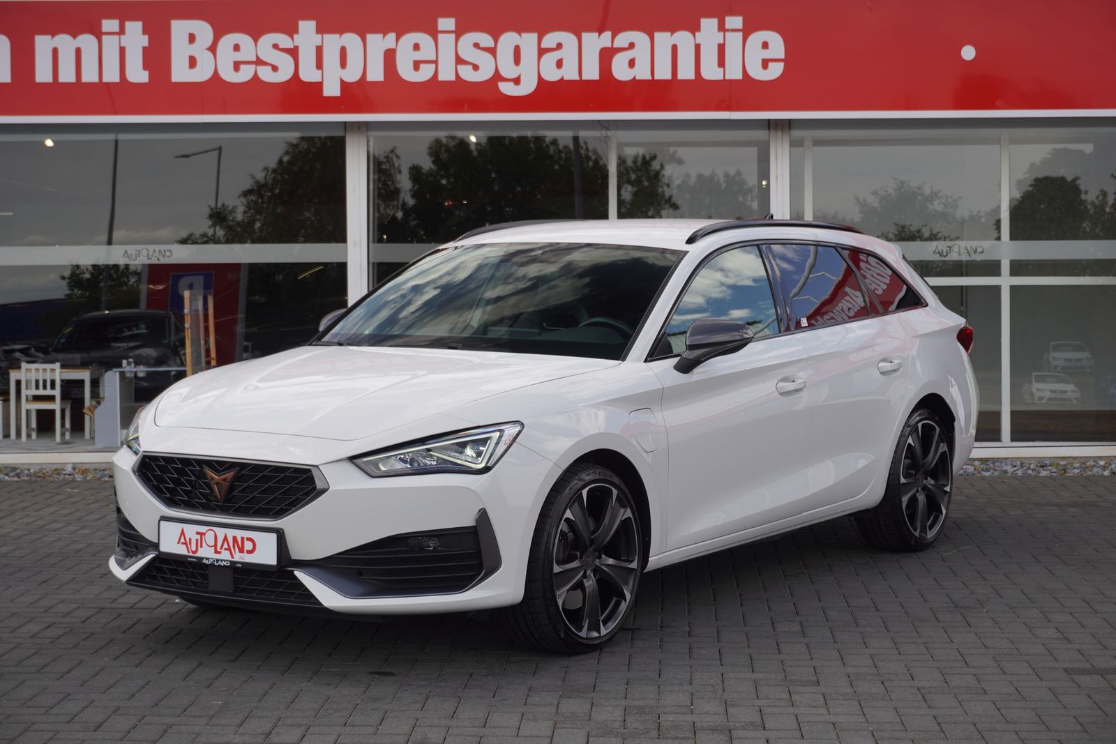 Cupra Leon ST 1.4 e-Hybrid - Samsaru's Car Outlet