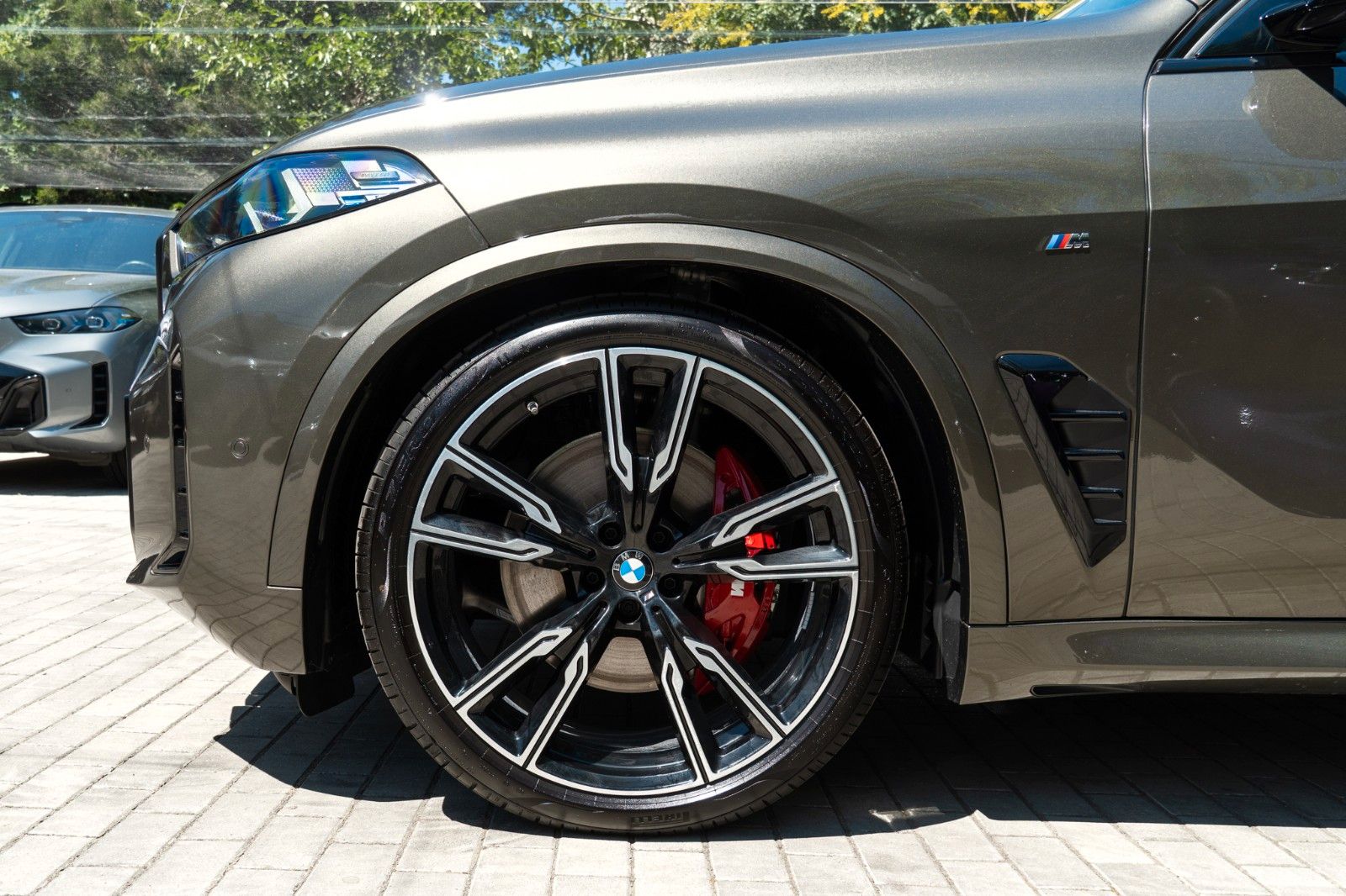 BMW X5 30d M SPORT.H/K.PANO.LUFTF.DR.ASS.360.AHK.22"