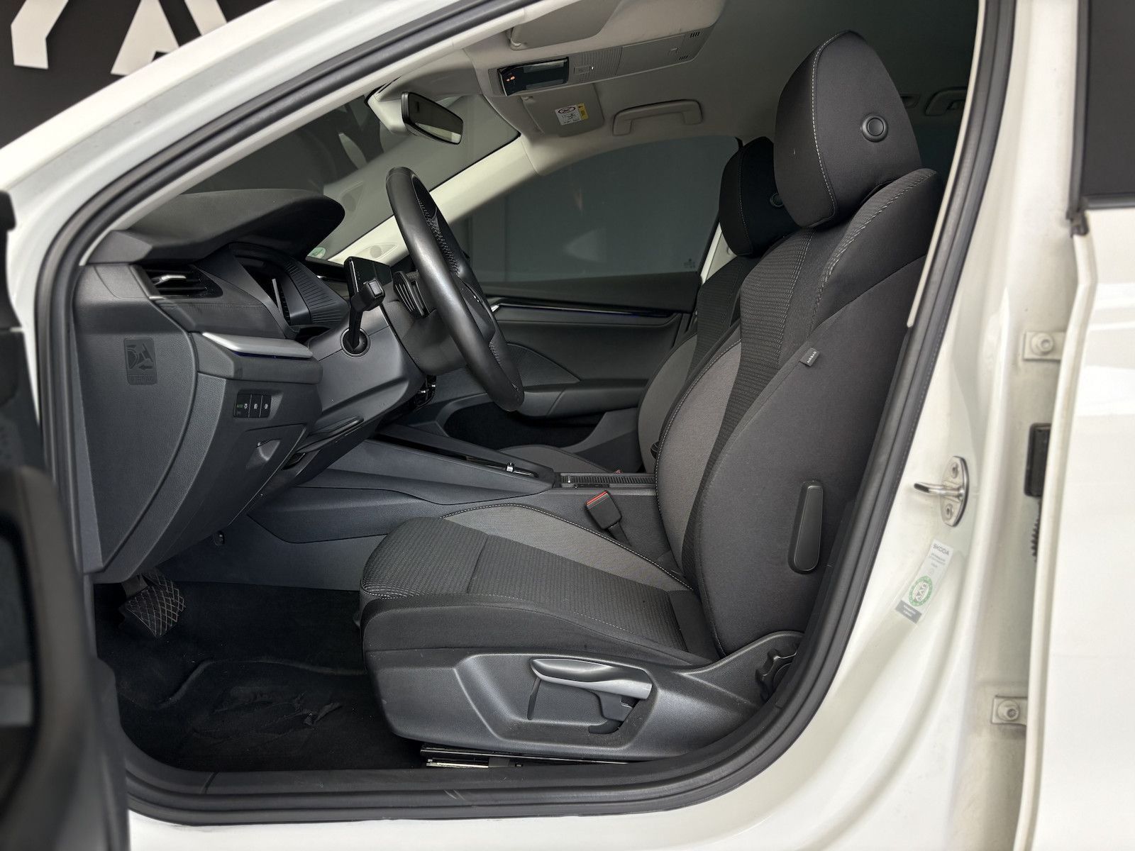 Skoda Octavia 2.0 TDI Ambition - Samsaru's Car Outlet