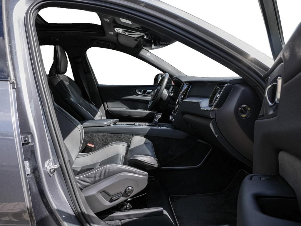 Volvo XC60 T4 R-Design Geartronic - Samsaru's Car Outlet