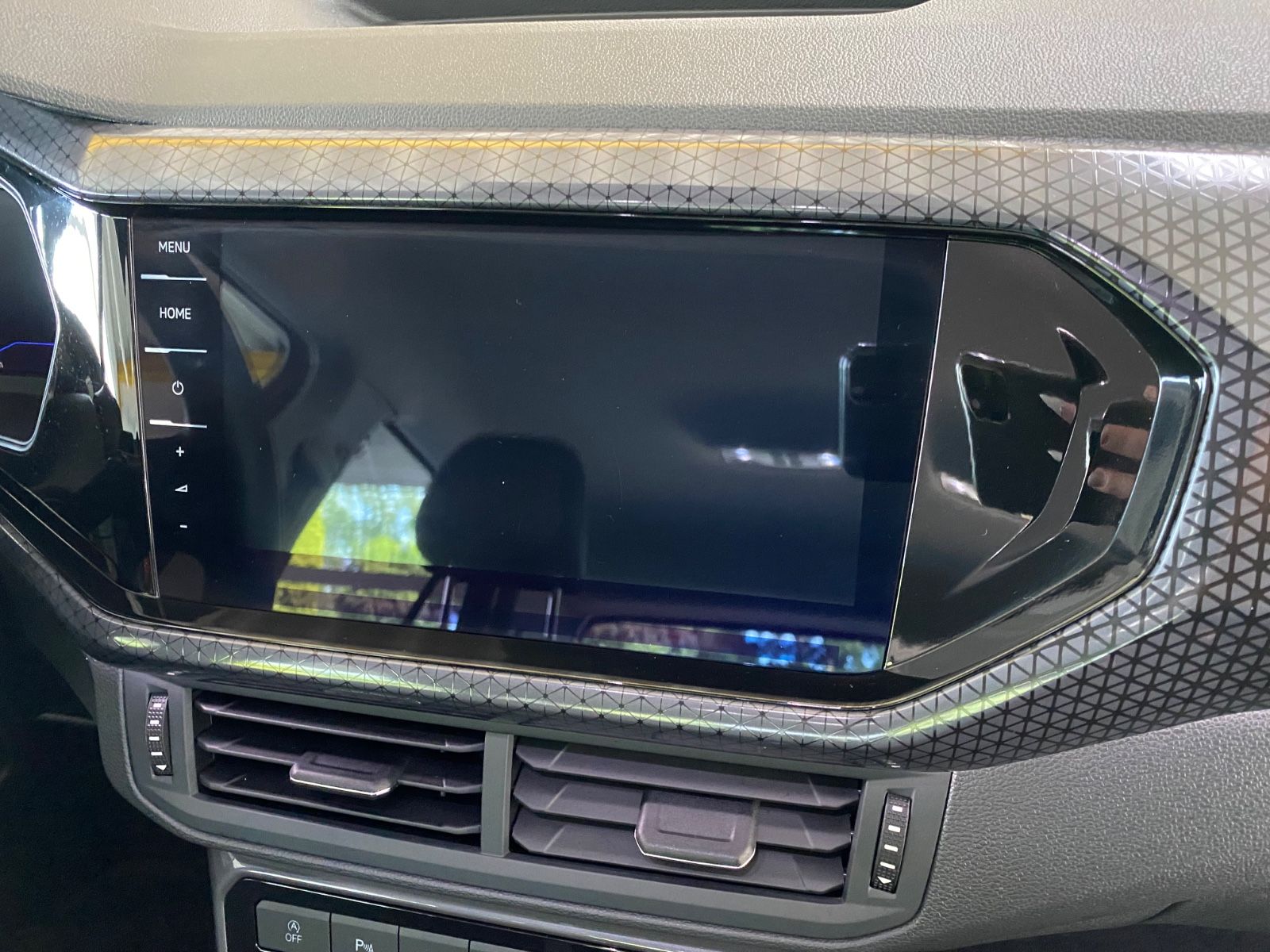 Volkswagen T-Cross Style - Samsaru's Car Outlet