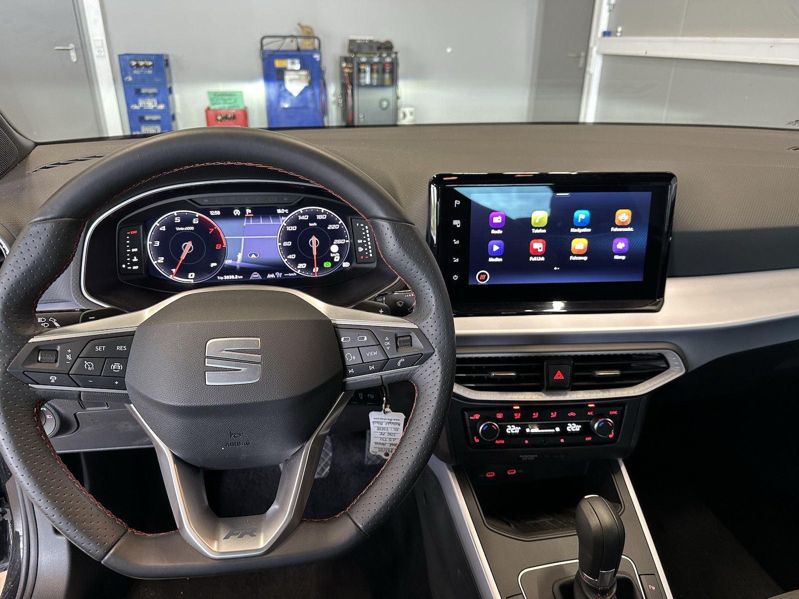 Seat Arona 1,0TSI DSG FR 18´´AHK Alcant. Full LED NAV