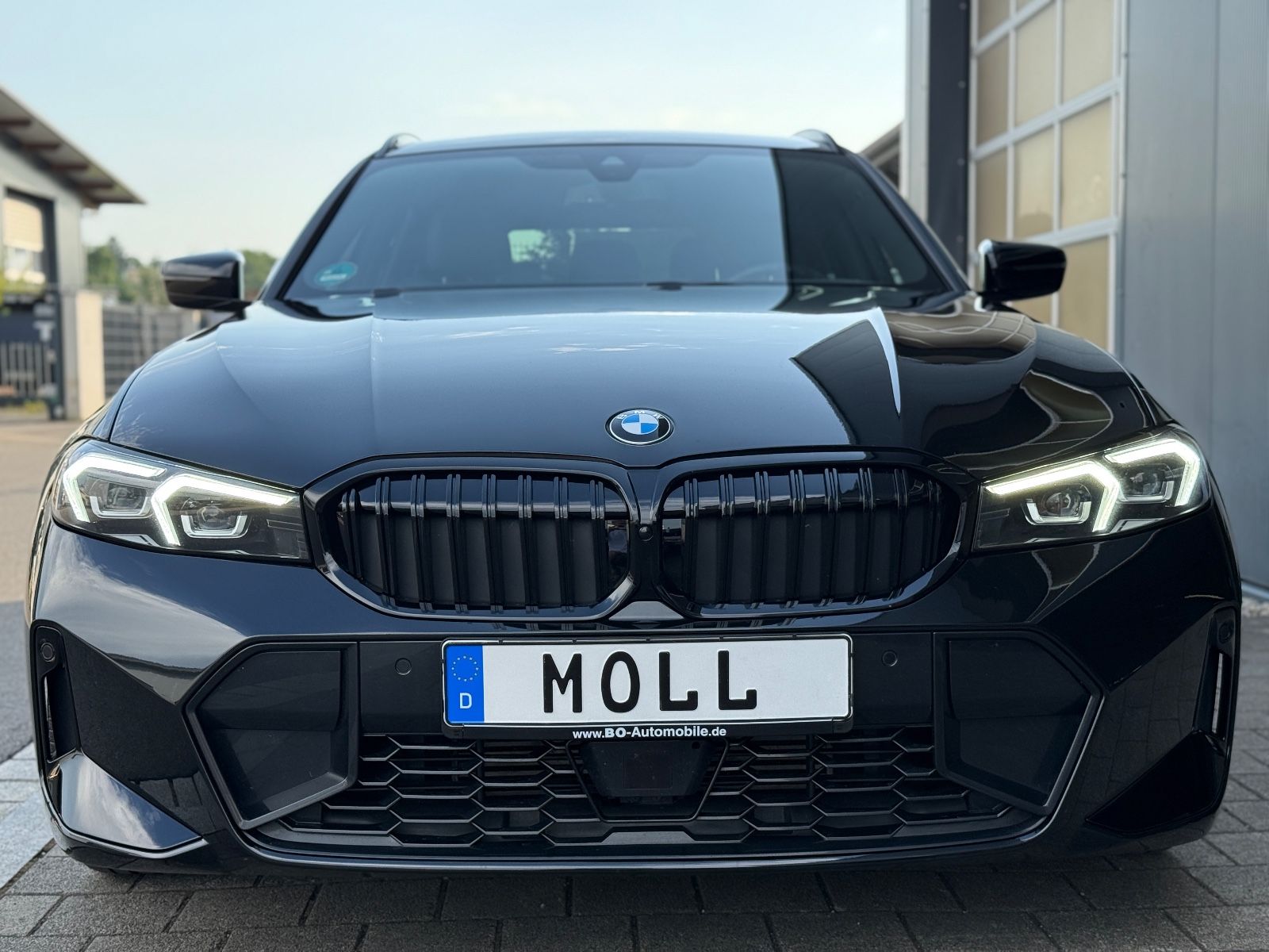 BMW 320 d xDrive M-SPORT - Samsaru's Car Outlet