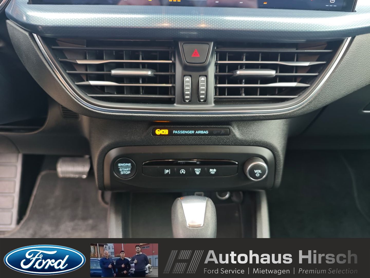 Ford Focus Turnier Active Navi LED ACC CarPlay WLAN D
