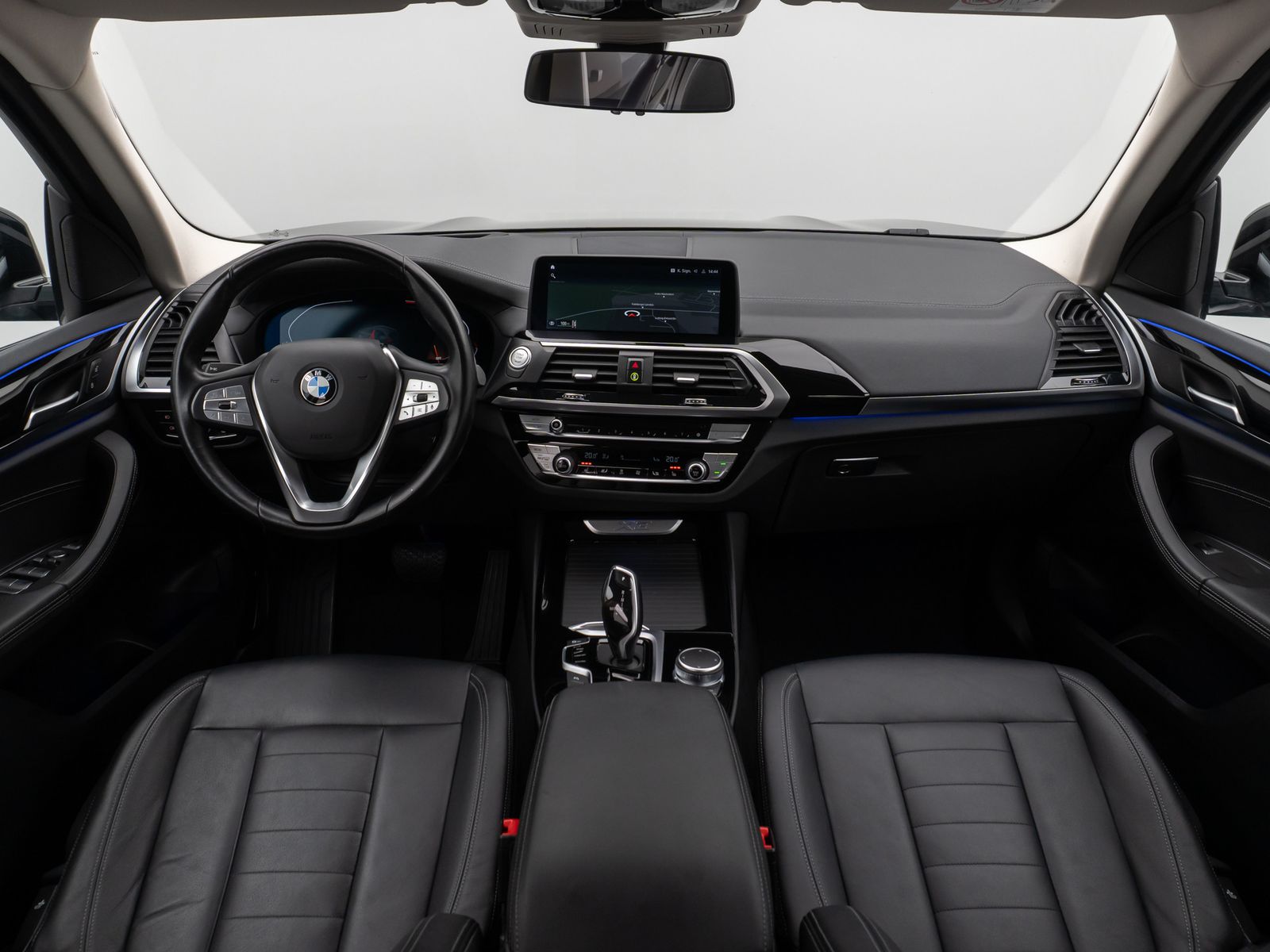 BMW X3 xD30d LuxuryLine - Samsaru's Car Outlet