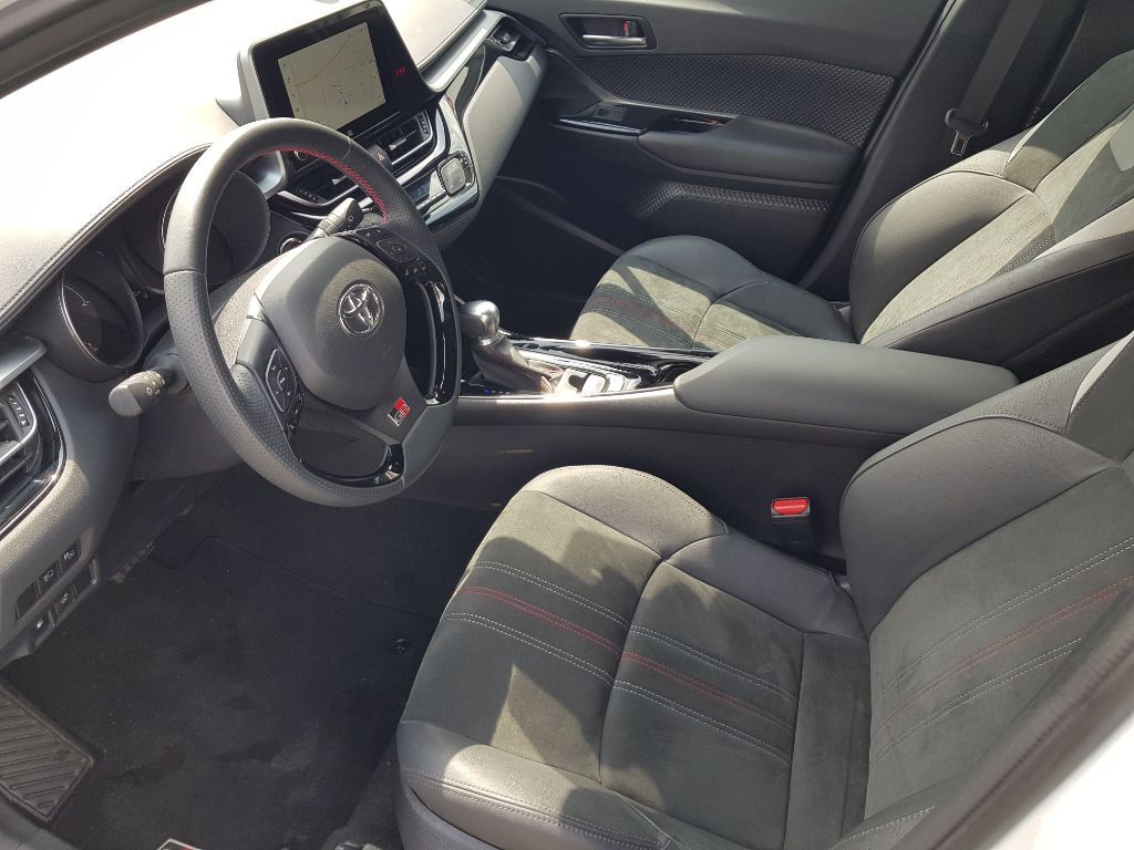 Toyota C-HR 2.0 Hybrid GR Sport - Samsaru's Car Outlet
