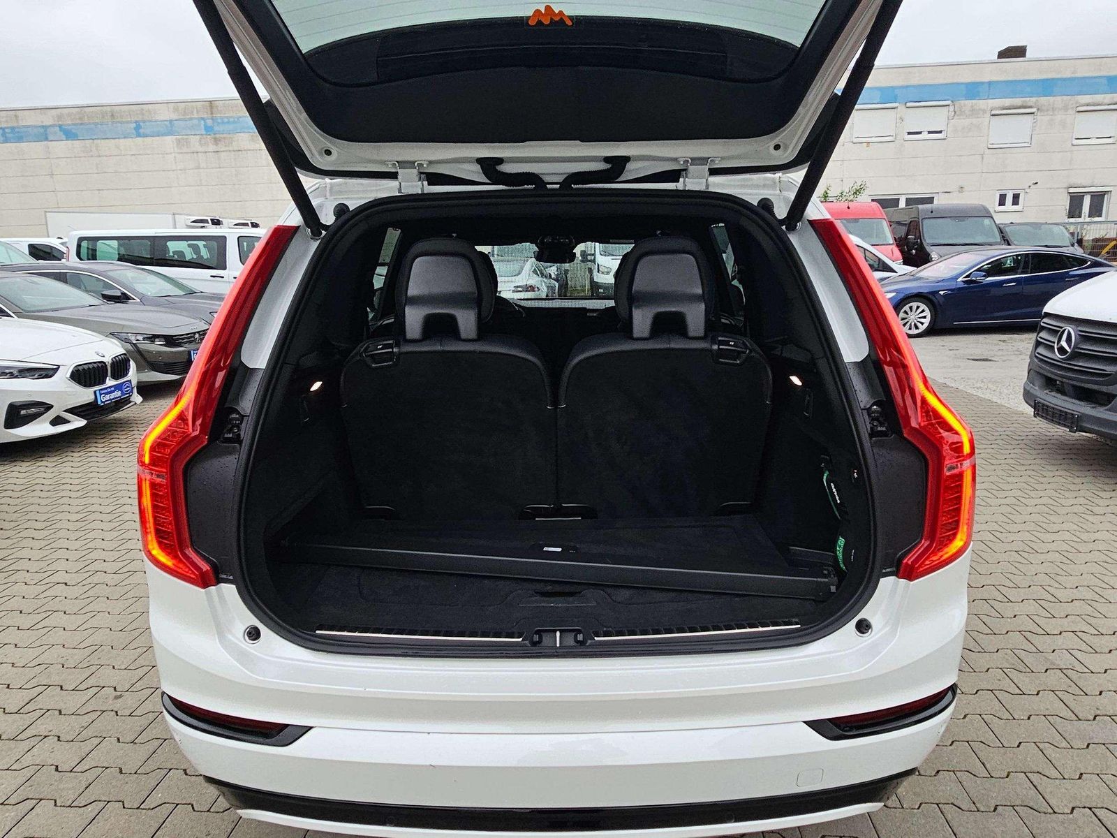 Volvo XC90 Plus Dark AWD 7 Sitzer*360Kamera*HarmanKard