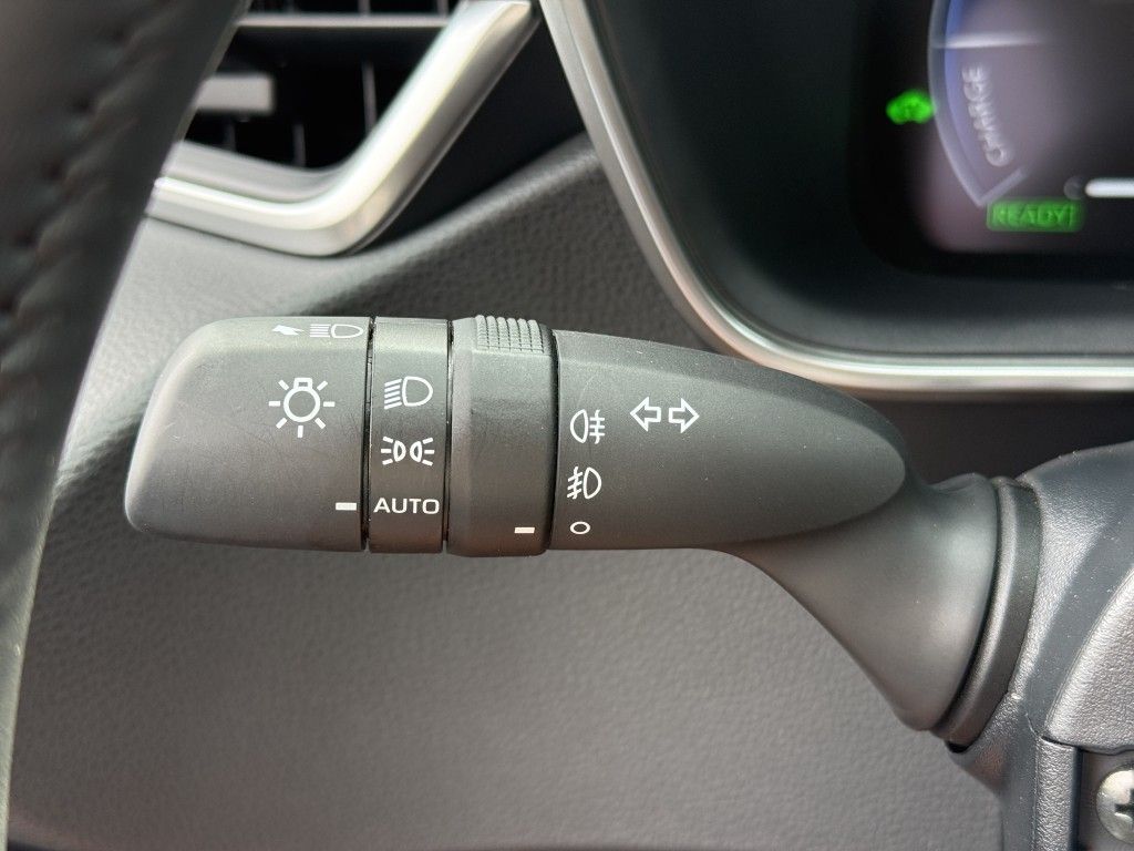 Toyota Corolla Kombi 140PS Hybrid Edition *LED-Licht*
