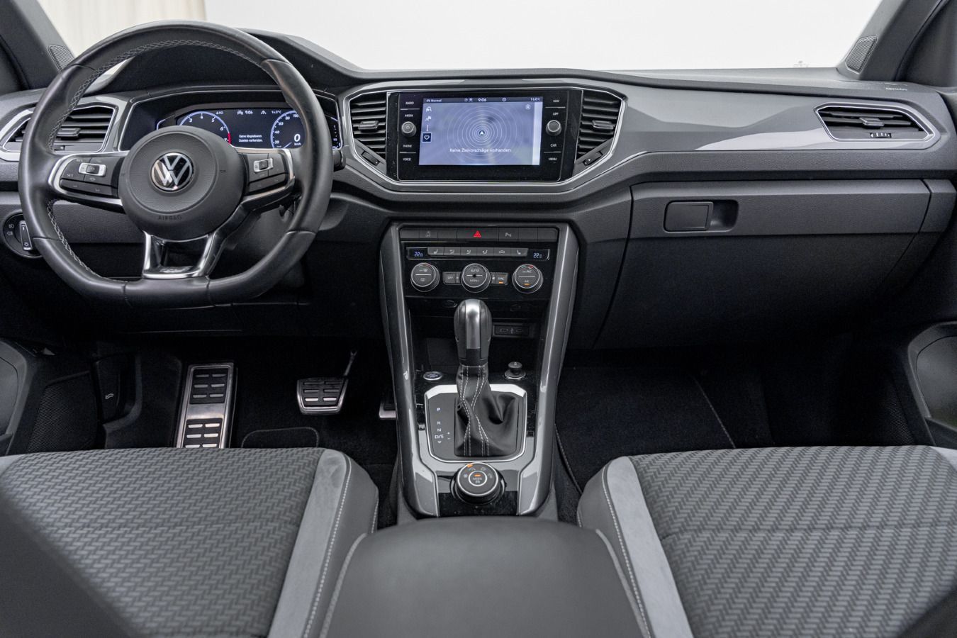 Volkswagen T-Roc 2.0 TSI DSG SPORT 4x4 - Samsaru's Car Outlet