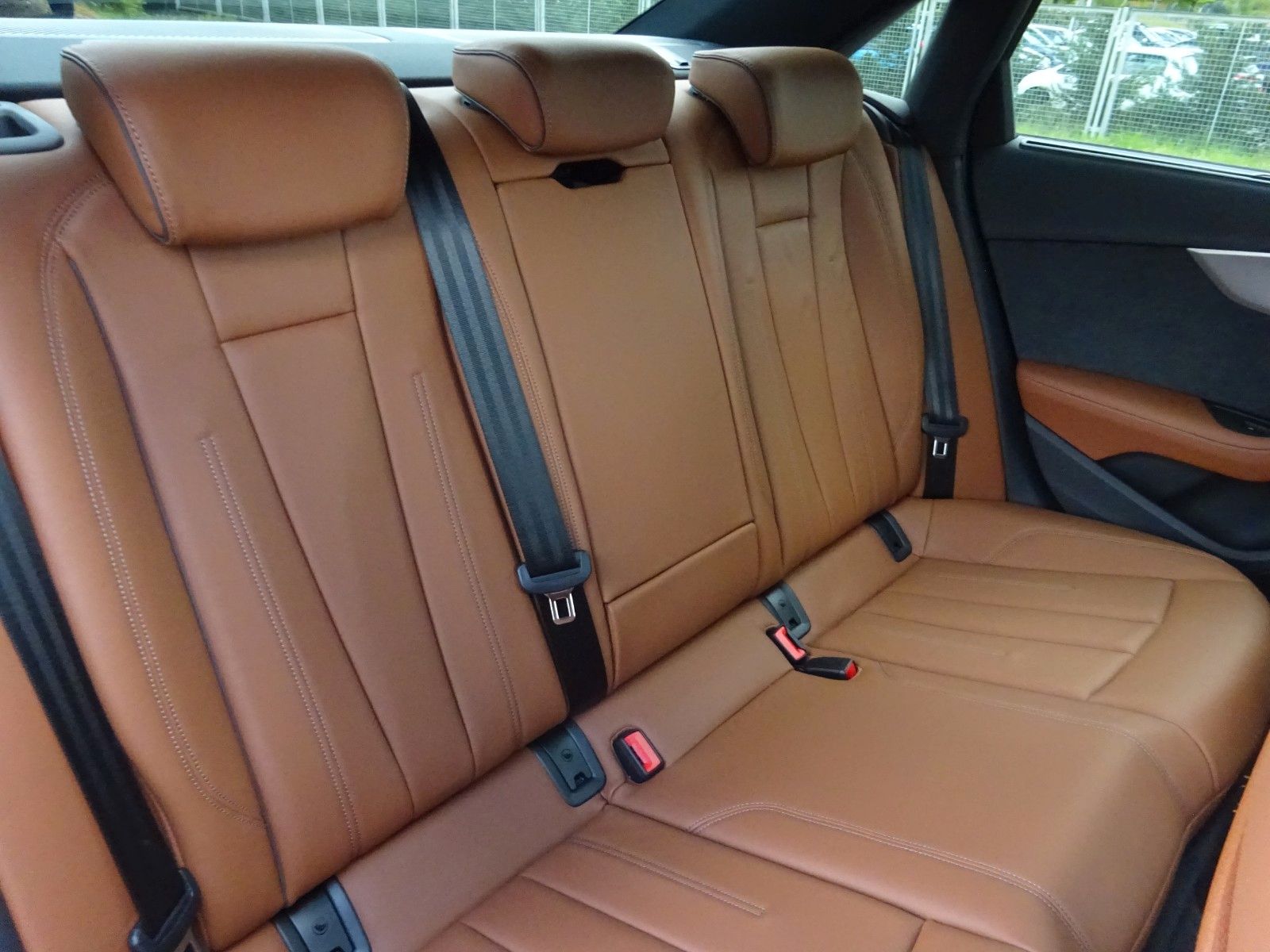 Audi A4 Lim. 45 TFSI quattro 265PS Autm. S line B&O