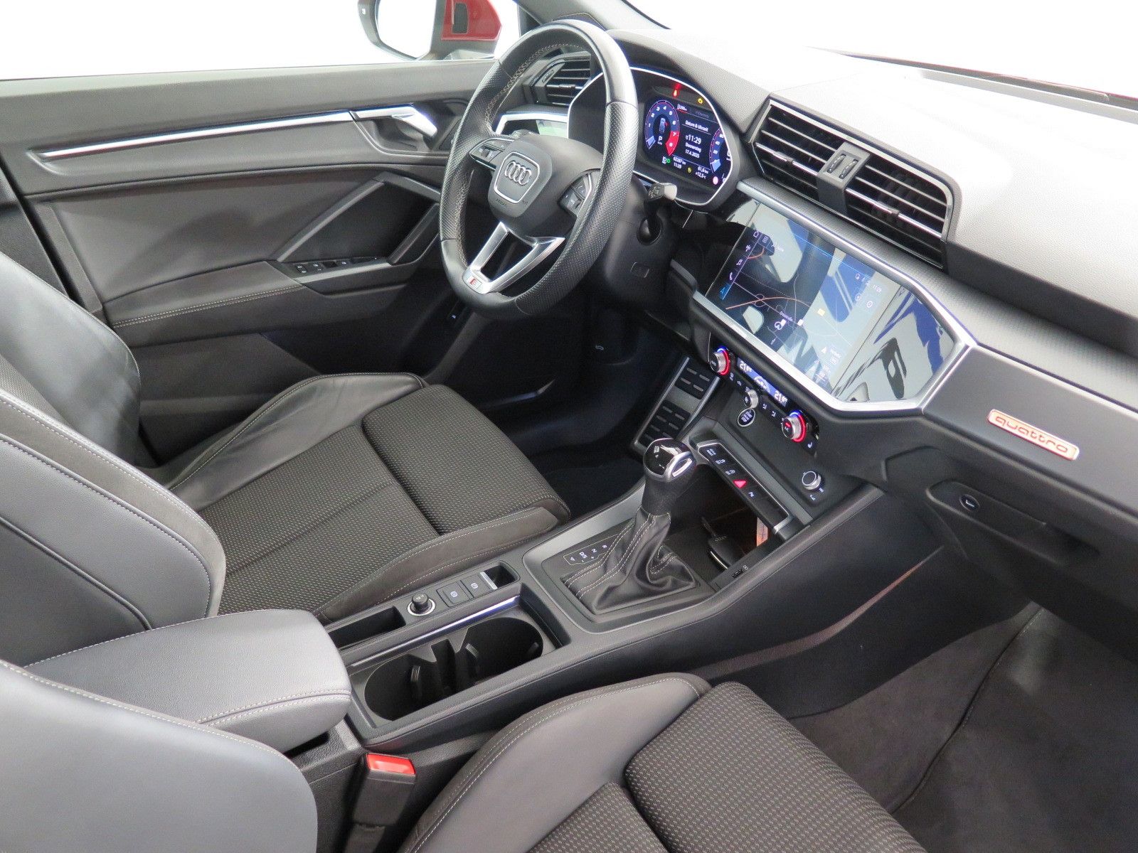 Audi Q3 Sportback 40 TFSI quattro S line - Samsaru's Car Outlet