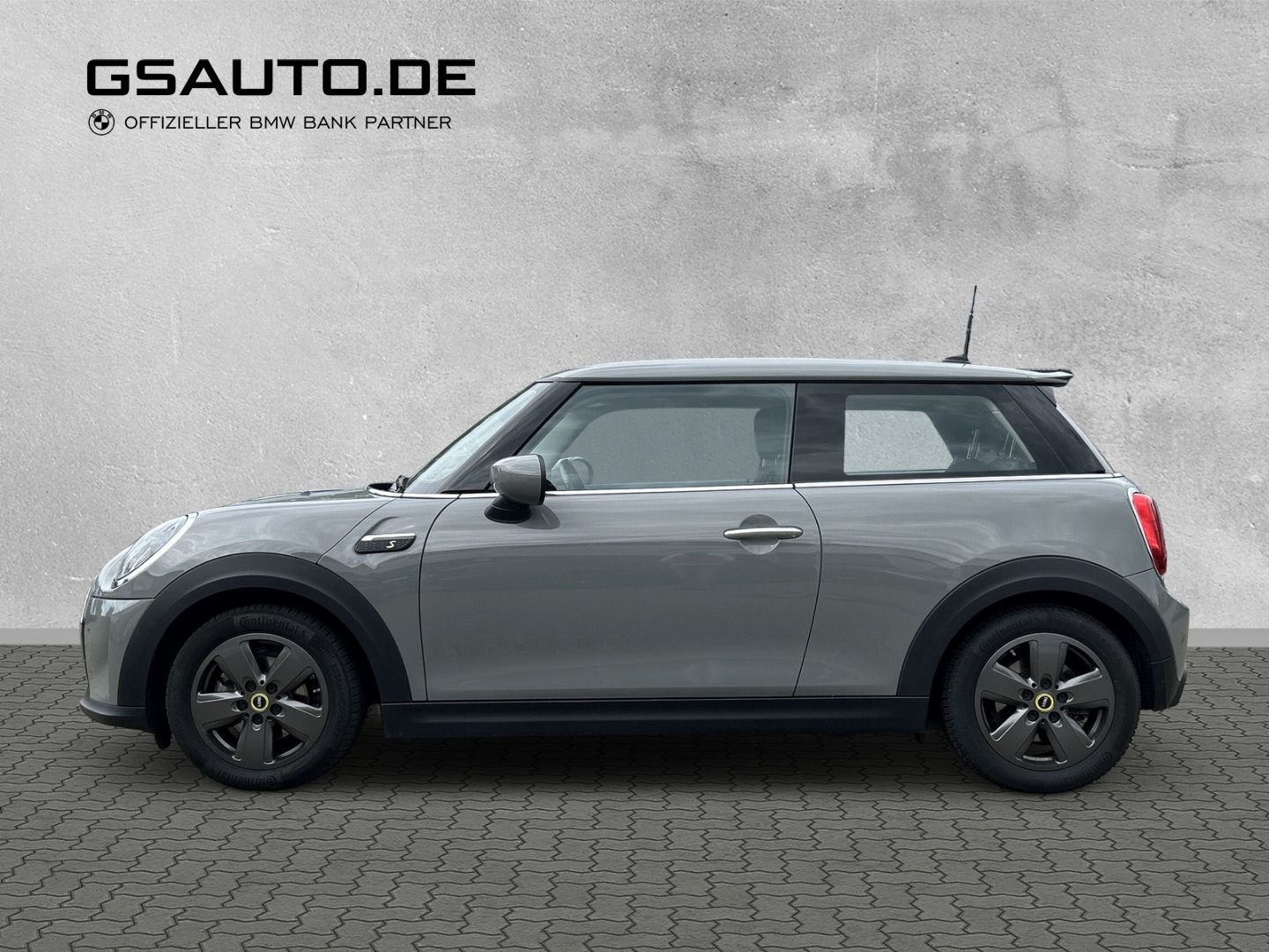 MINI Cooper SE Essential Trim - Samsaru's Car Outlet