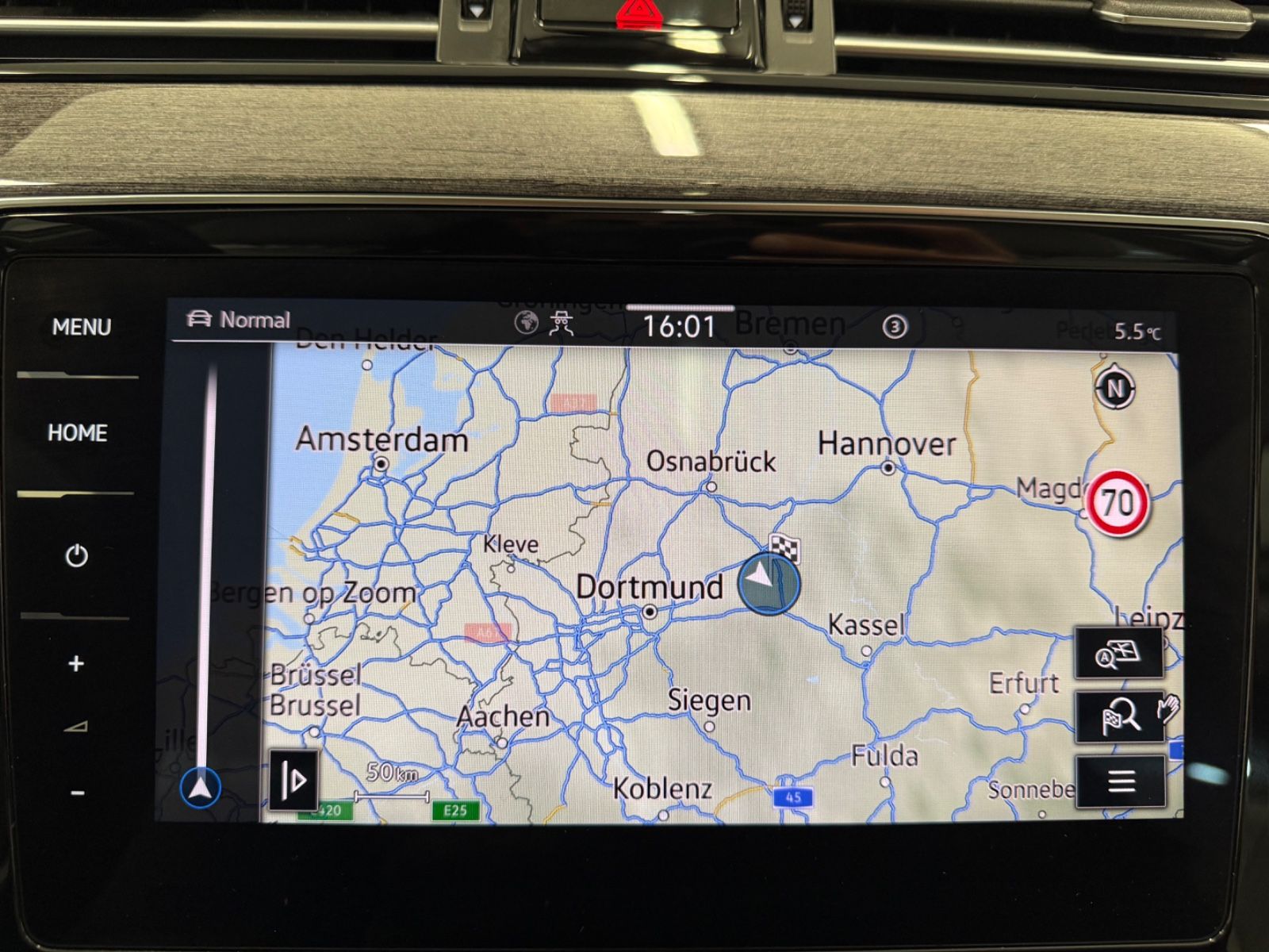 Volkswagen Passat Elegance 1.5 TSI - Samsaru's Car Outlet