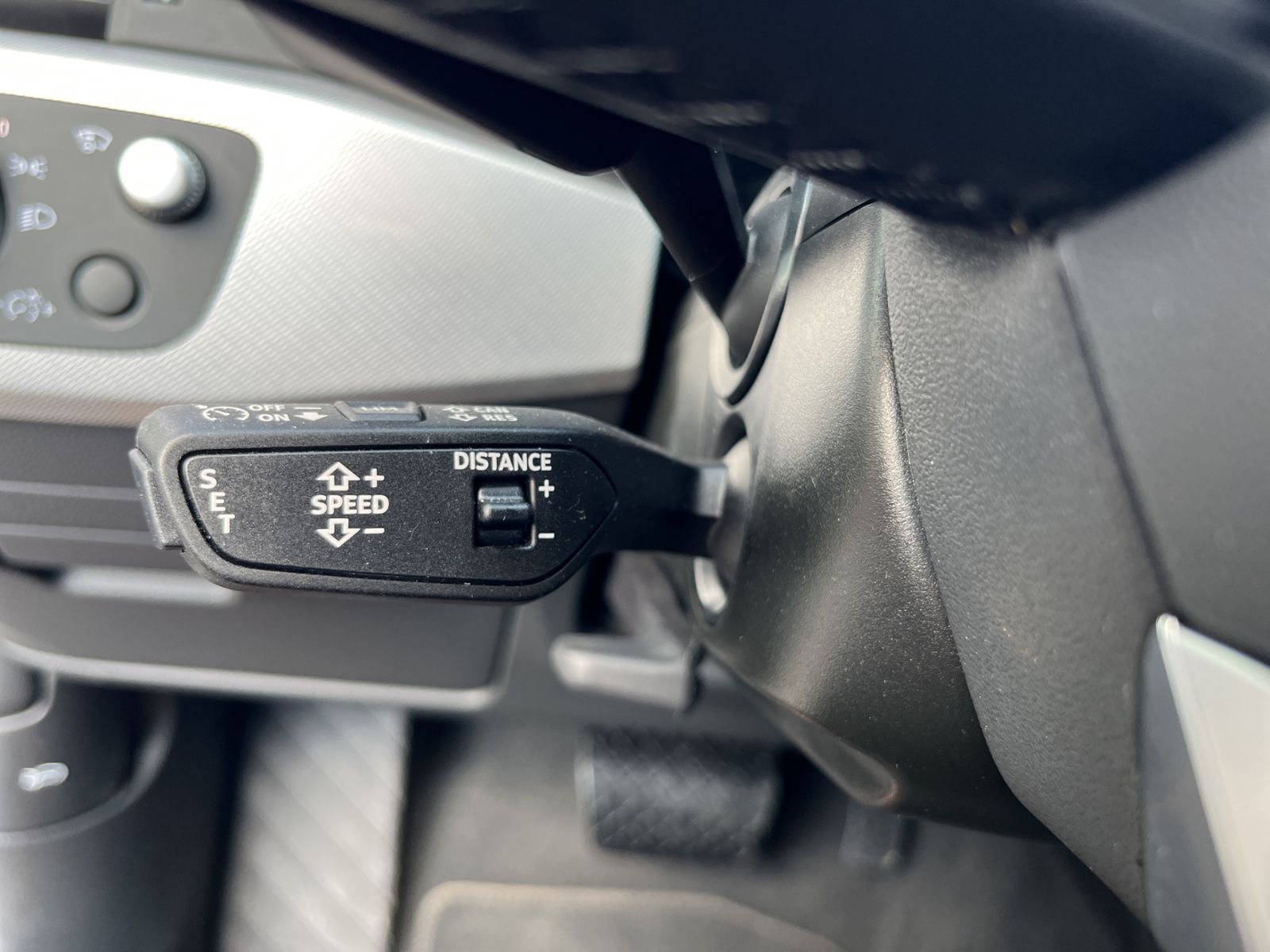Audi A4 Limousine 40 TDI QUATTRO ADVANCED - Samsaru's Car Outlet