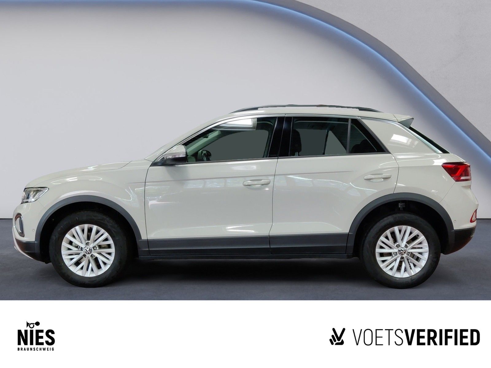 Volkswagen T-Roc Life 1.0 TSI - Samsaru's Car Outlet