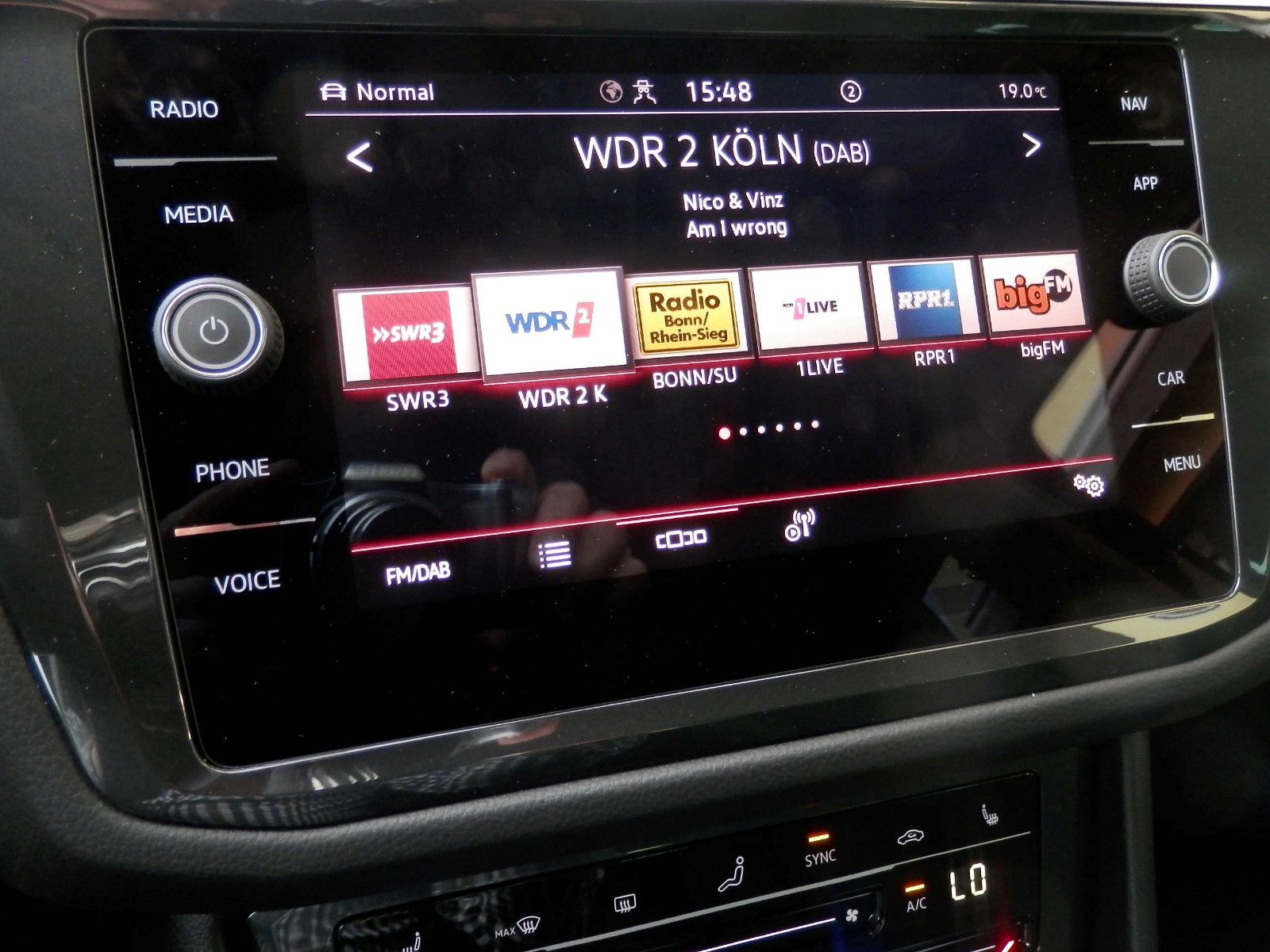 Volkswagen Tiguan Elegance - Samsaru's Car Outlet
