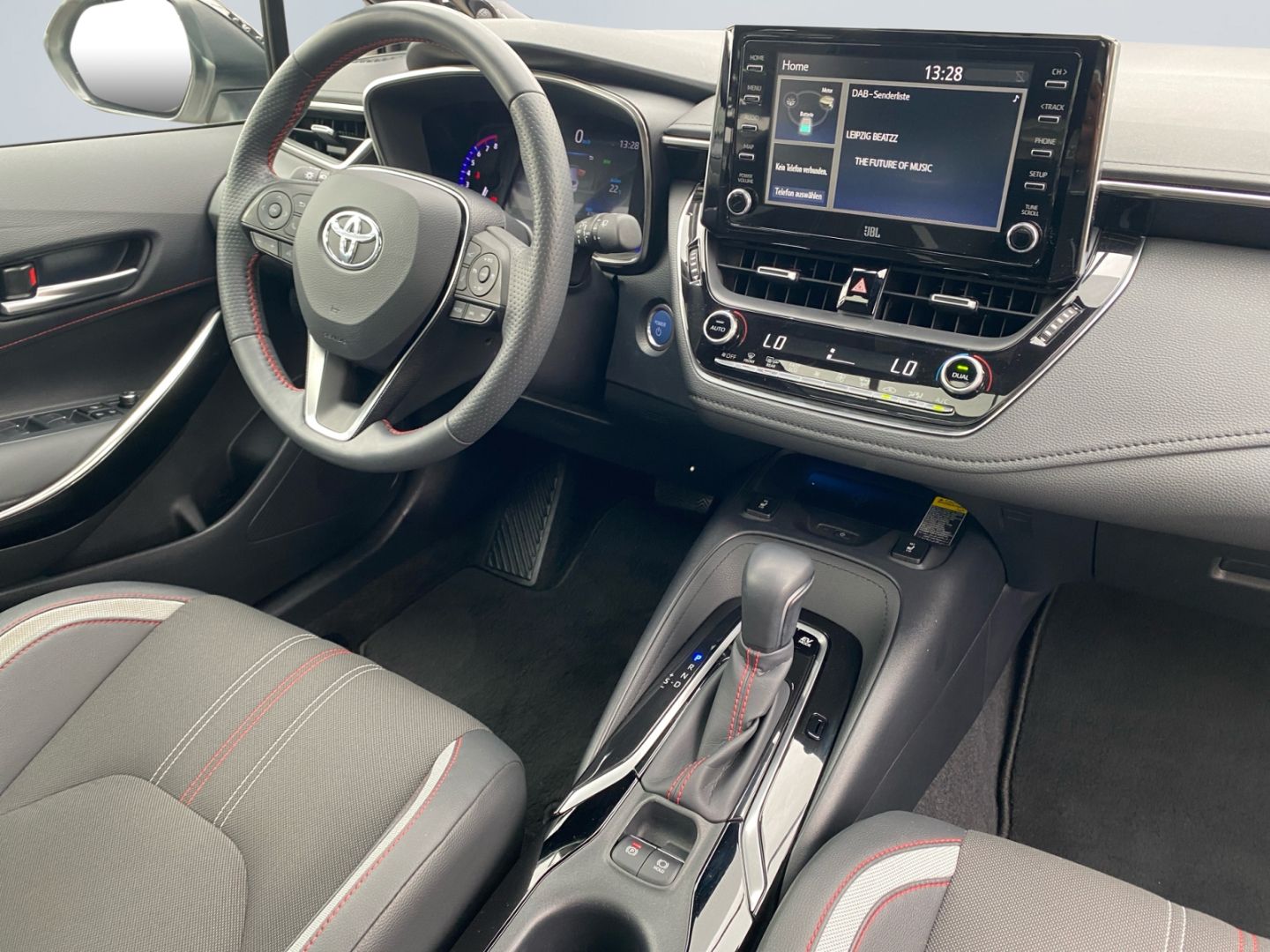 Toyota Corolla 2.0 Hybrid TS GR Sport - Samsaru's Car Outlet