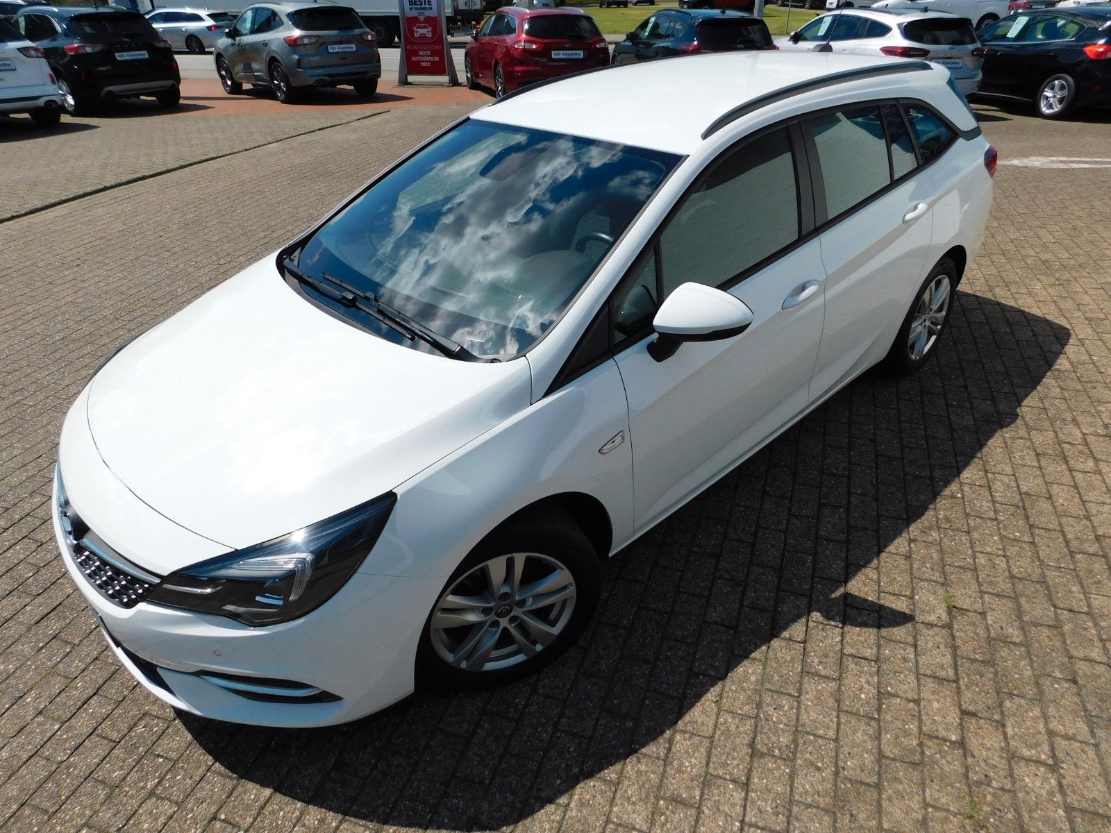 Opel ASTRA K Sports Tourer EDITION - Samsaru's Car Outlet