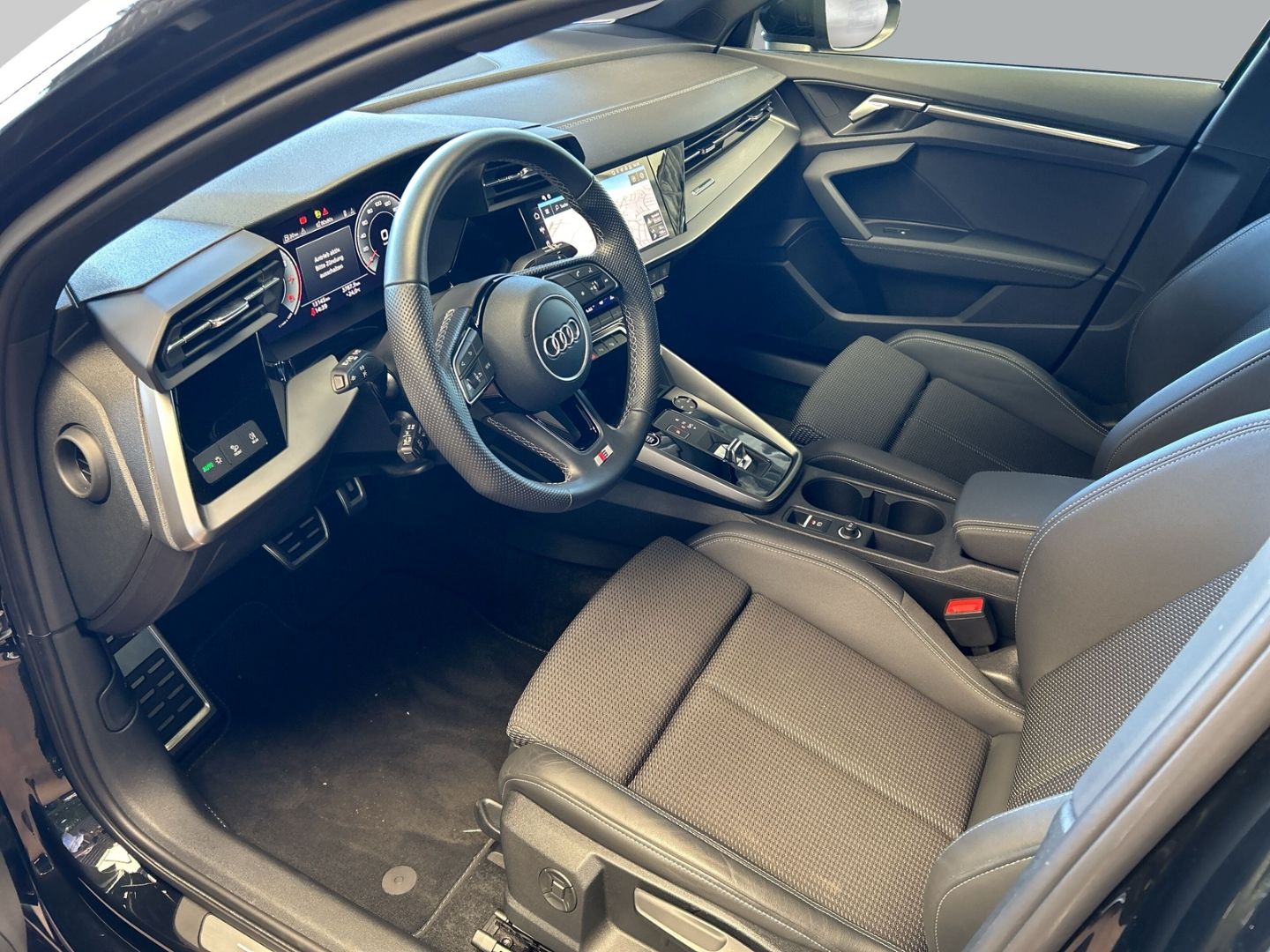Audi A3 35 TFSI Sportback S line - Samsaru's Car Outlet