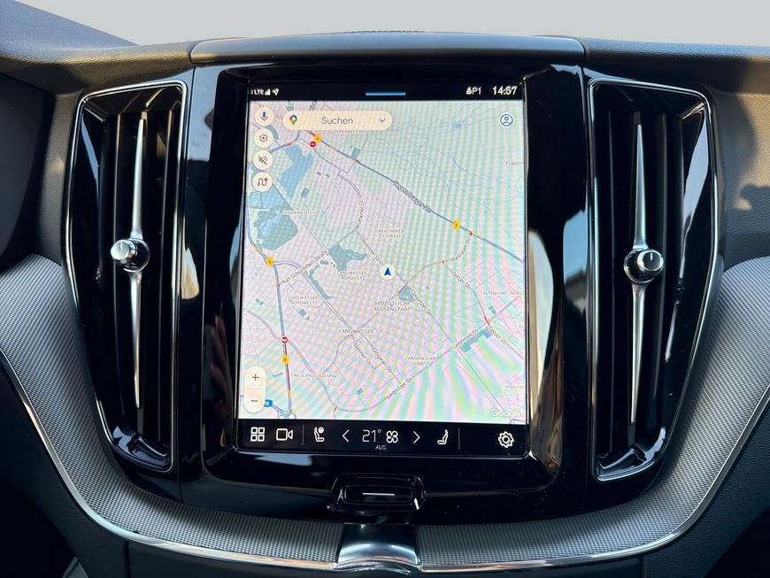 Volvo XC60 T6 AWD Plug-in Hybrid Plus Dark