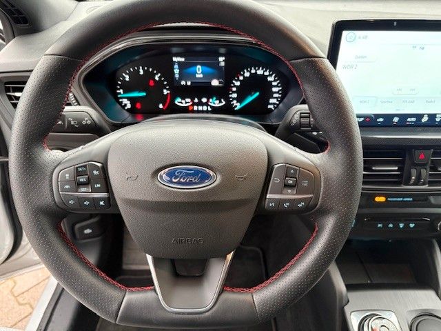 Ford Focus Lim. ST-Line ACC LED Navi Kamera