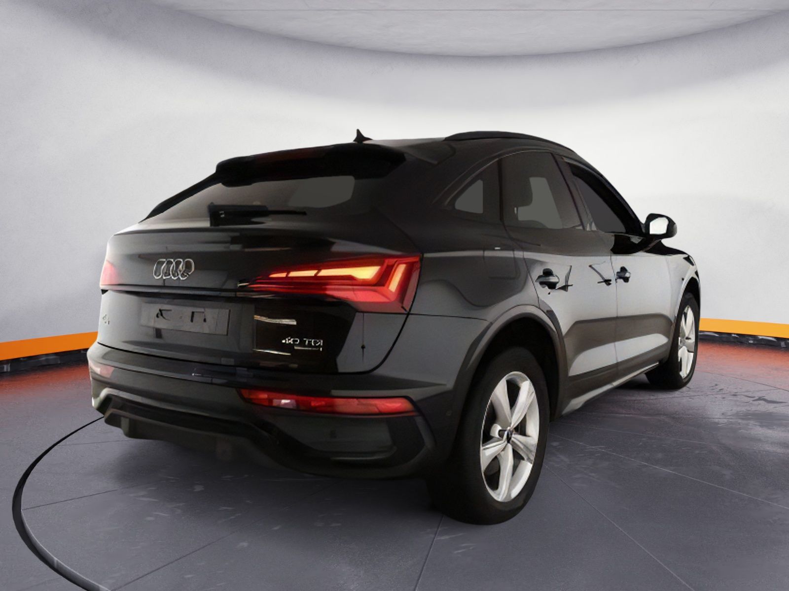 Audi Q5 Sportback 40 TDI quattro S-line Stronic - Samsaru's Car Outlet