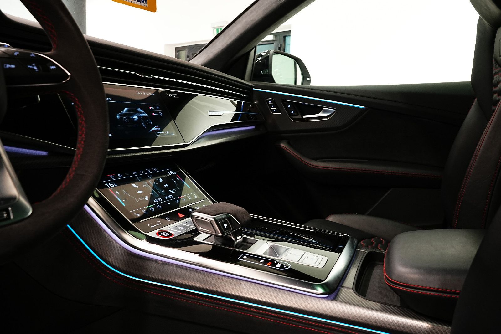 Audi RSQ8 4.0|HUD|KERAMIK|CARBON|SOFT|LUFT|3D|MASSAG|