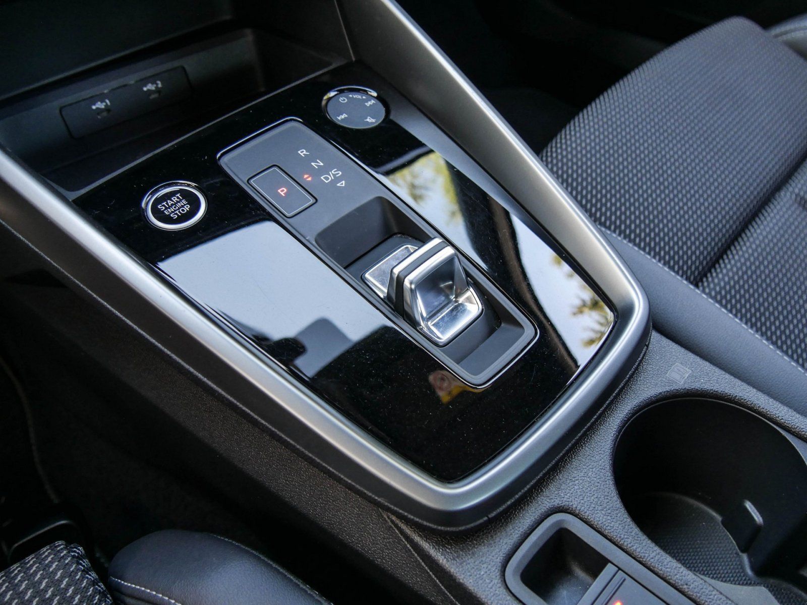 Audi A3 Limousine 30 TDI S tronic S-Line - Samsaru's Car Outlet
