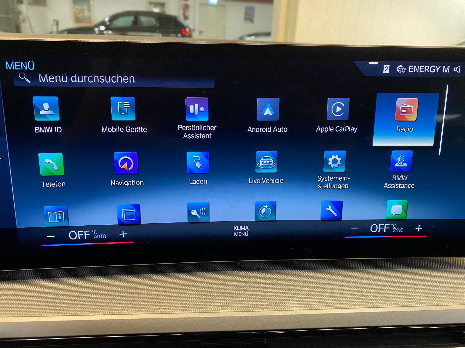 BMW 330e Touring - Samsaru's Car Outlet