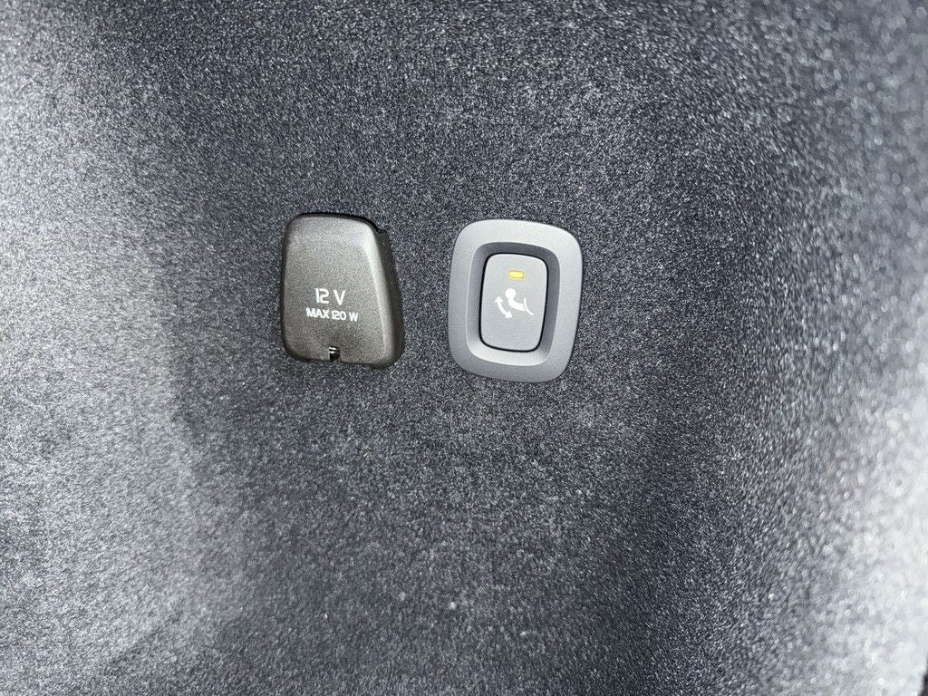 Volvo V60 Kombi T6 Plus Dark Recharge Plug-In Hybrid A