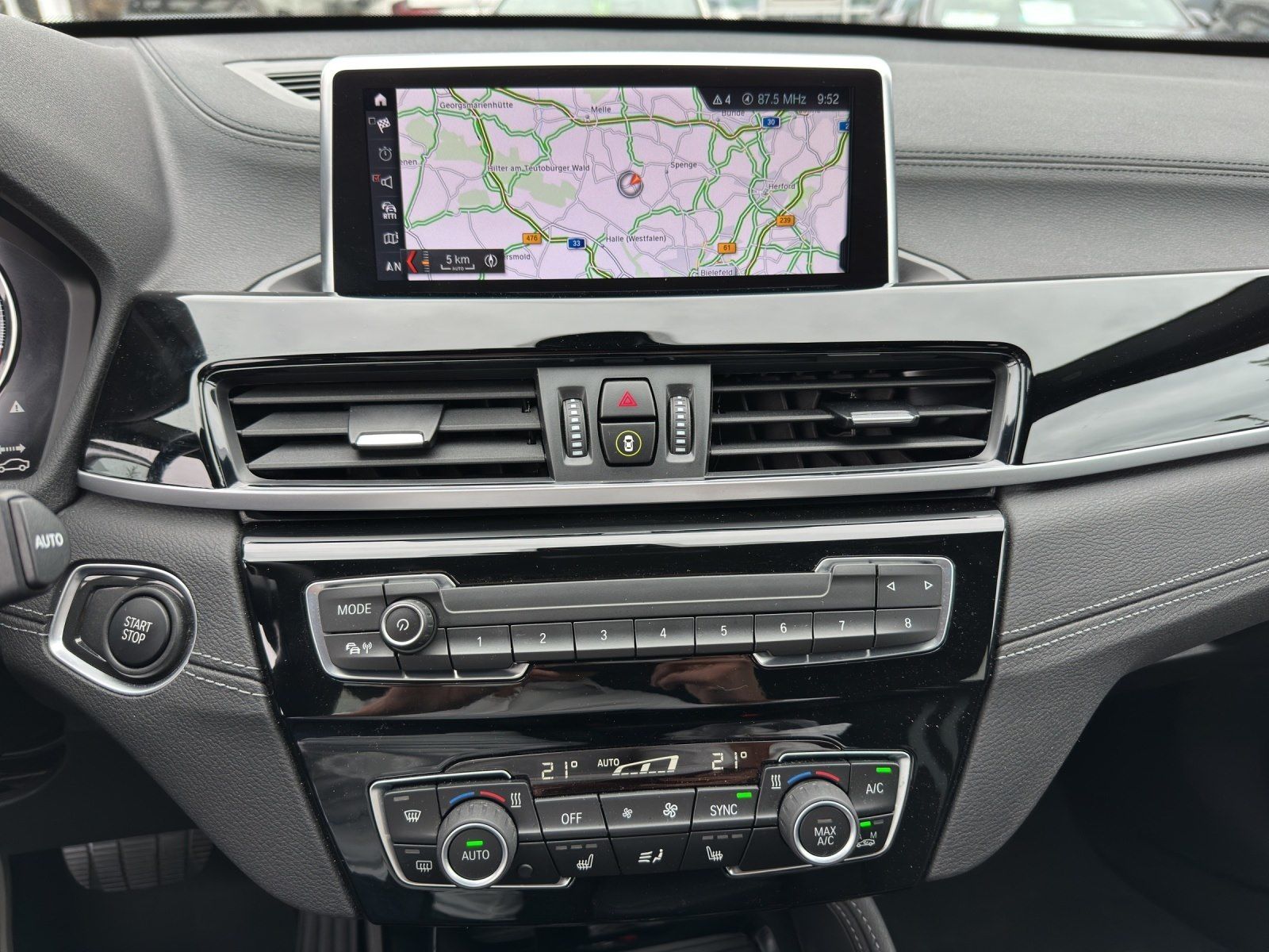 BMW X1 xDrive25e M Sport - Samsaru's Car Outlet