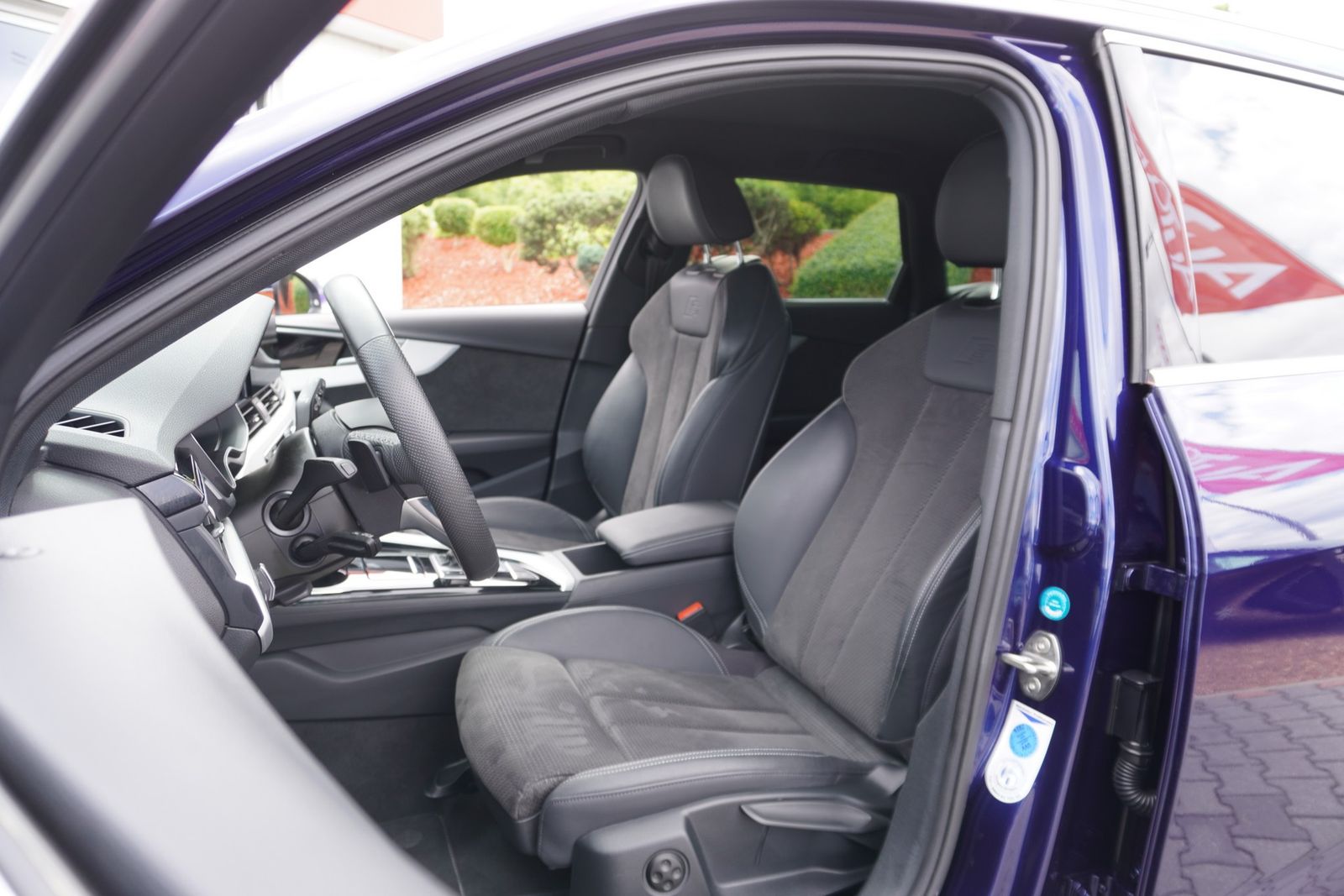 Audi A4 Avant 40 TDI S-Tronic S-Line - Samsaru's Car Outlet