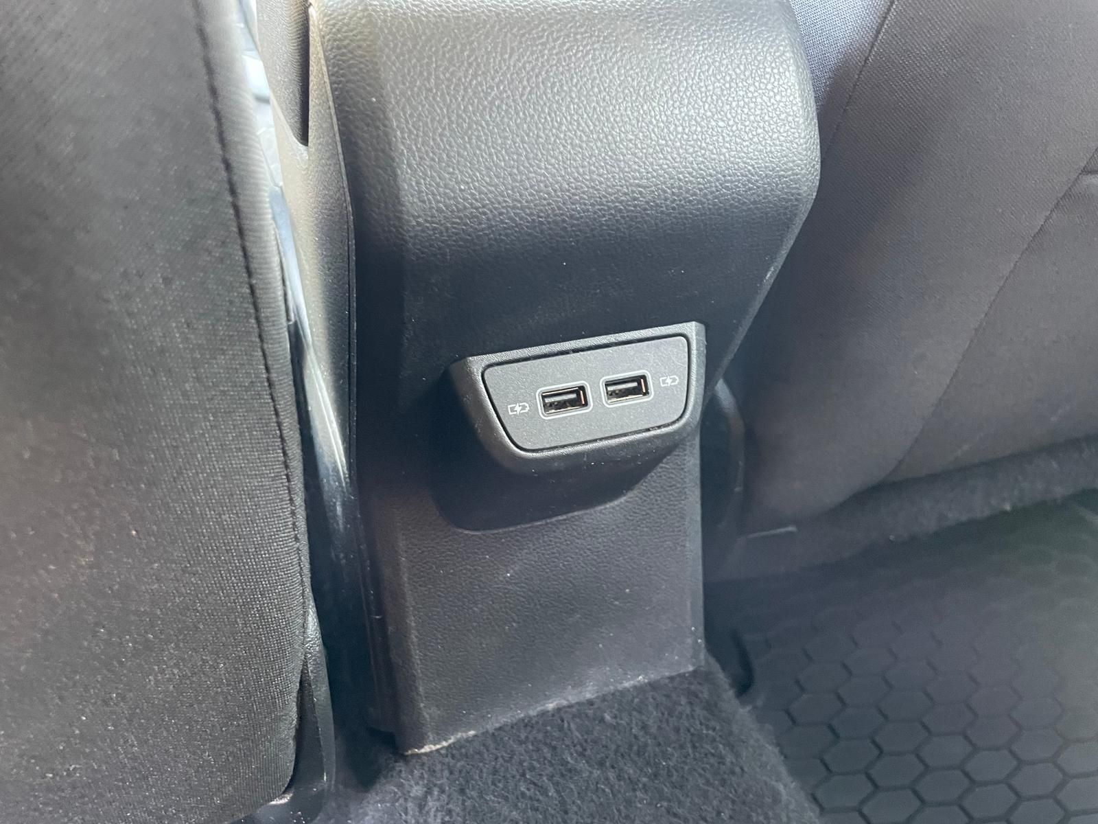 Volkswagen Polo VI 1.0 TSI Comfortline - Samsaru's Car Outlet