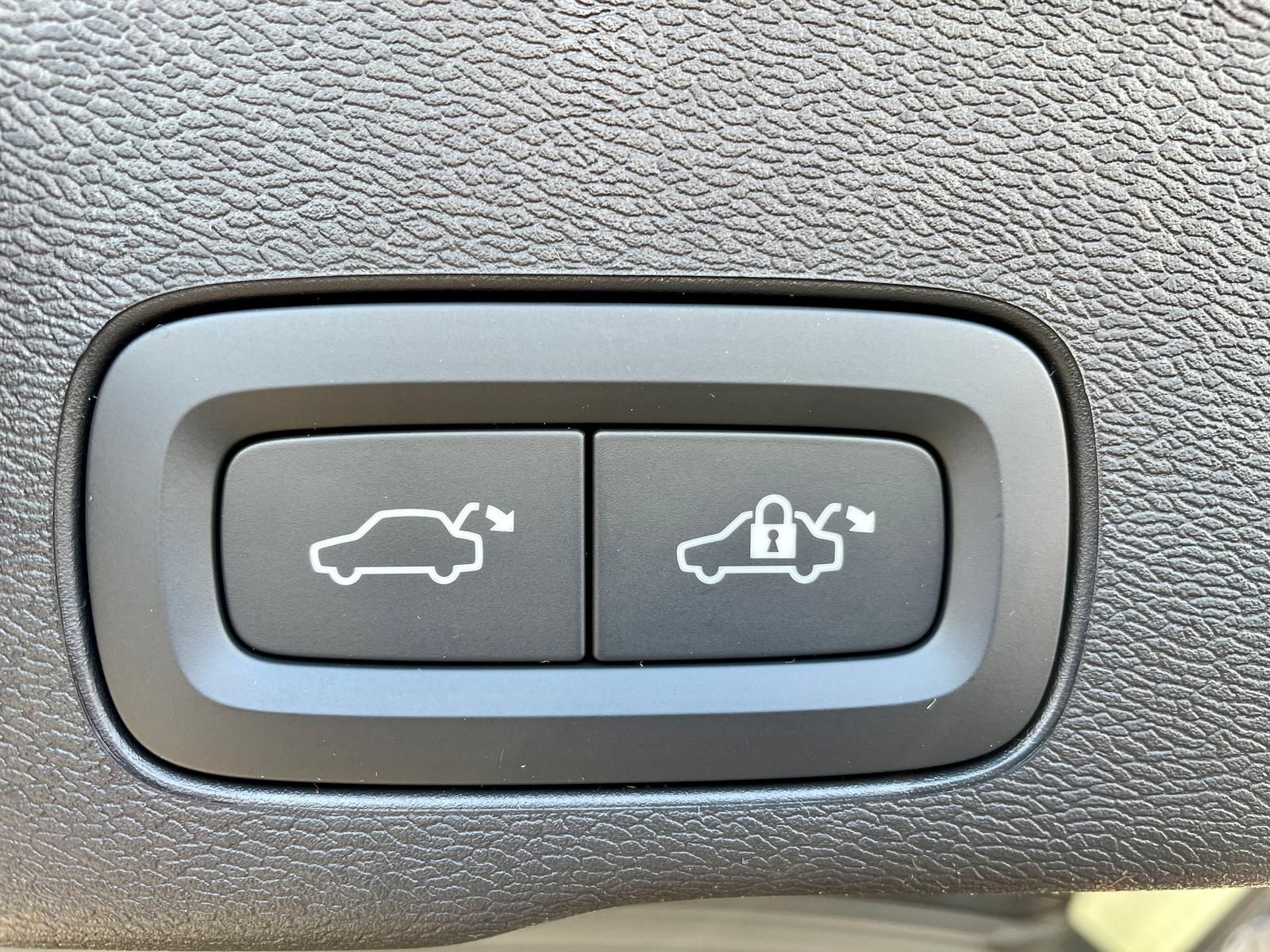 Volvo XC60 B5 AWD Ultimate Bright 360° ACC B&W HUD LHZ