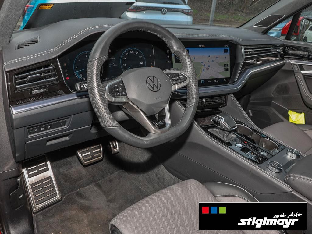 Volkswagen Touareg R-line 3.0TDI HUD+IQ-LIGHT+PANO+STANDHZG