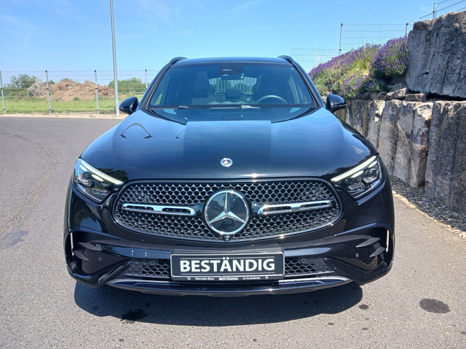 Mercedes-Benz GLC 220 d 4M AMG-PREMIUM+PANO+STAND-HZ+20"+AHK+N