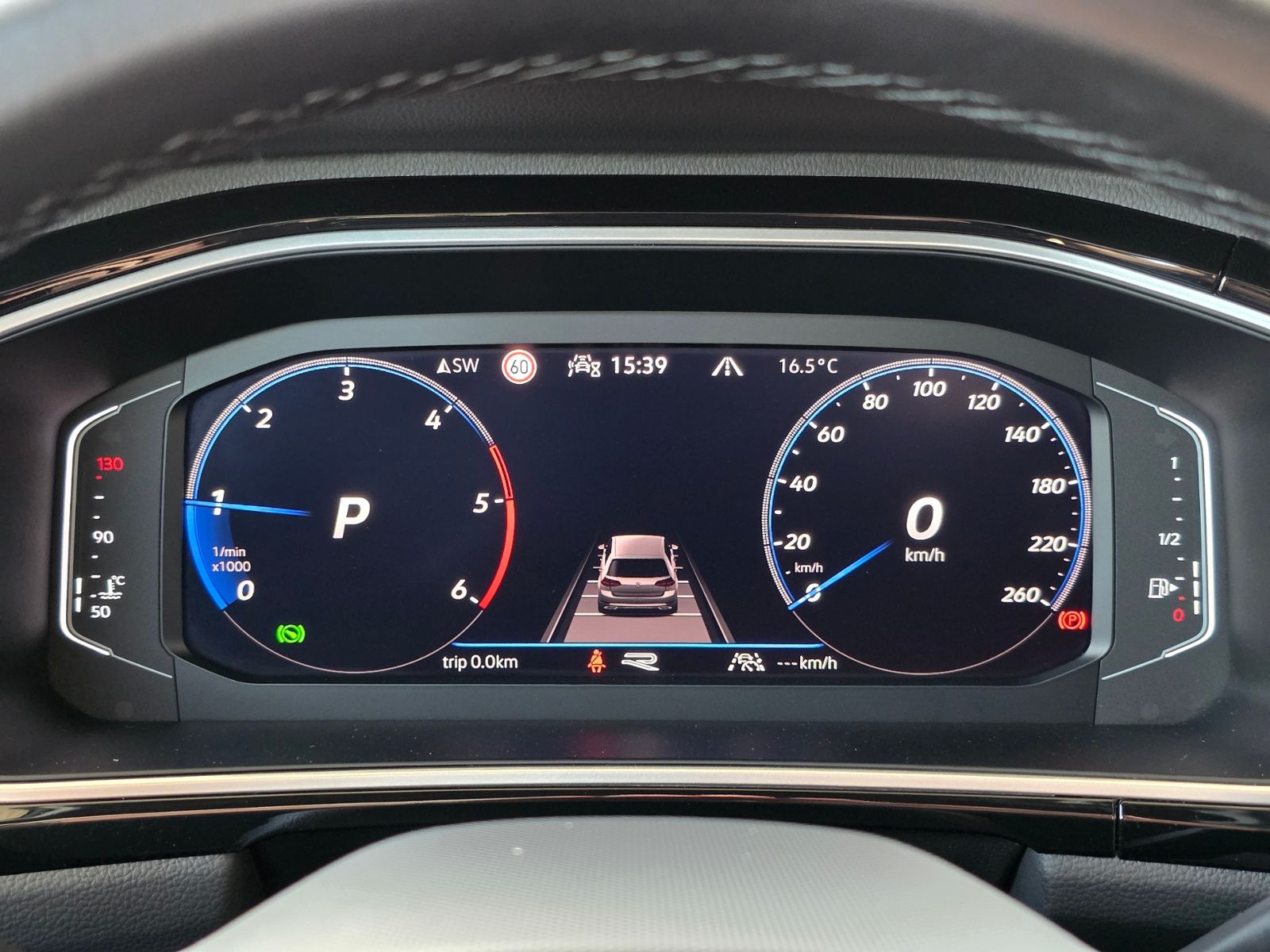 Volkswagen T-Roc 2.0 TDI DSG R-Line - Samsaru's Car Outlet